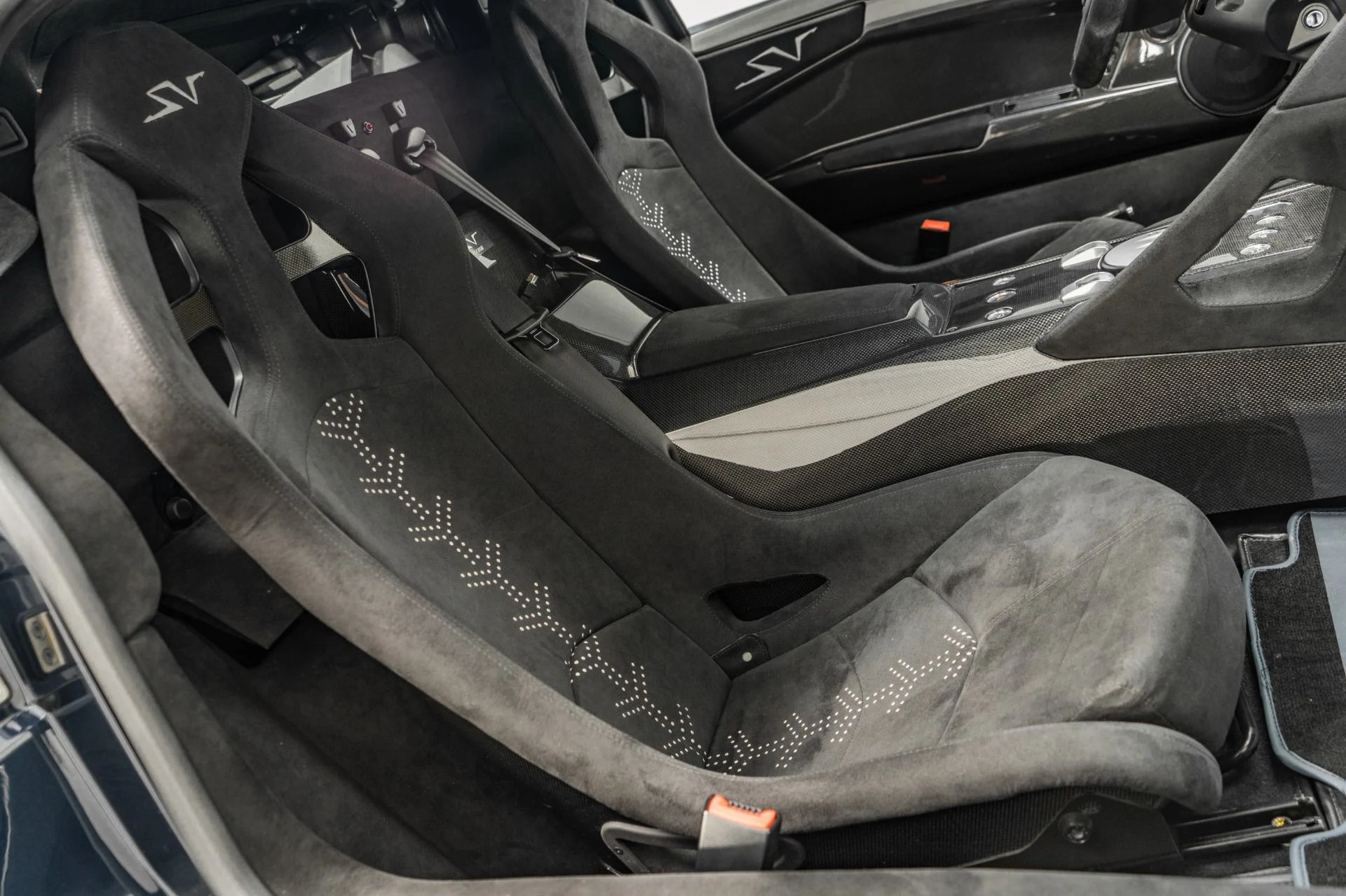 mph025_1887747970_Used_2010_Lamborghini_Murcielago_LP_670_4_SV_1759859215_02c1f6e5fb