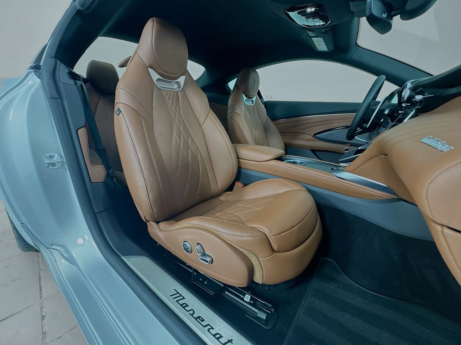 mph025_1888186957_d2a1f8eb9f6ac5ba3cebb50a93624246x_2198319a64