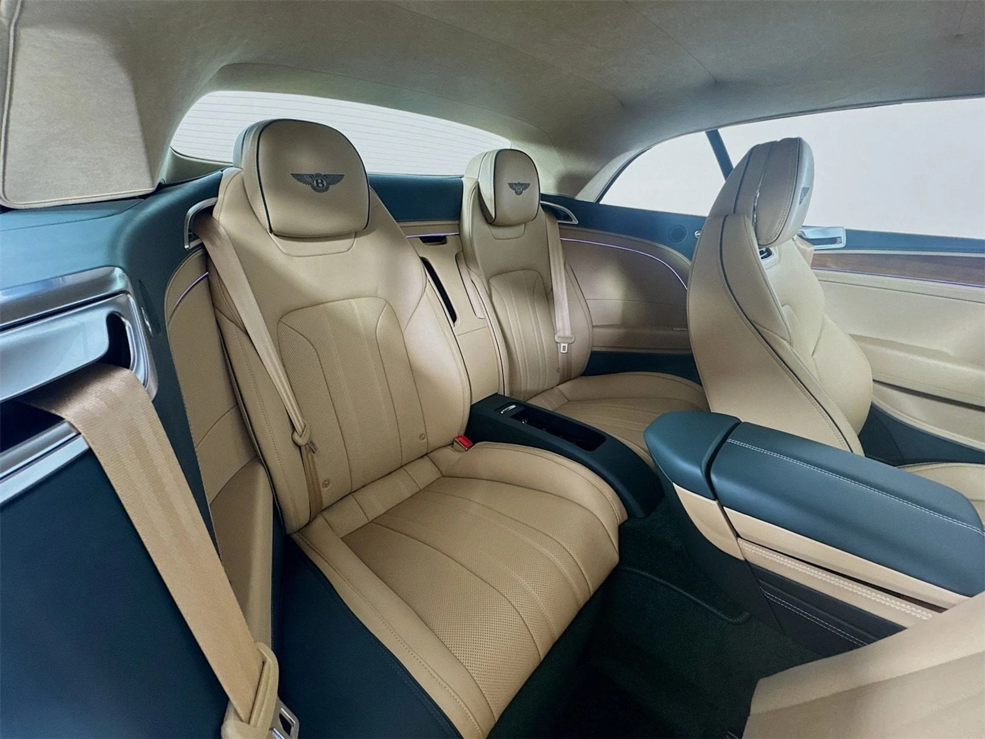 mph025_1893230018_14a77486ceb2a3ca1041e872fedbc370x_a60fb0a170