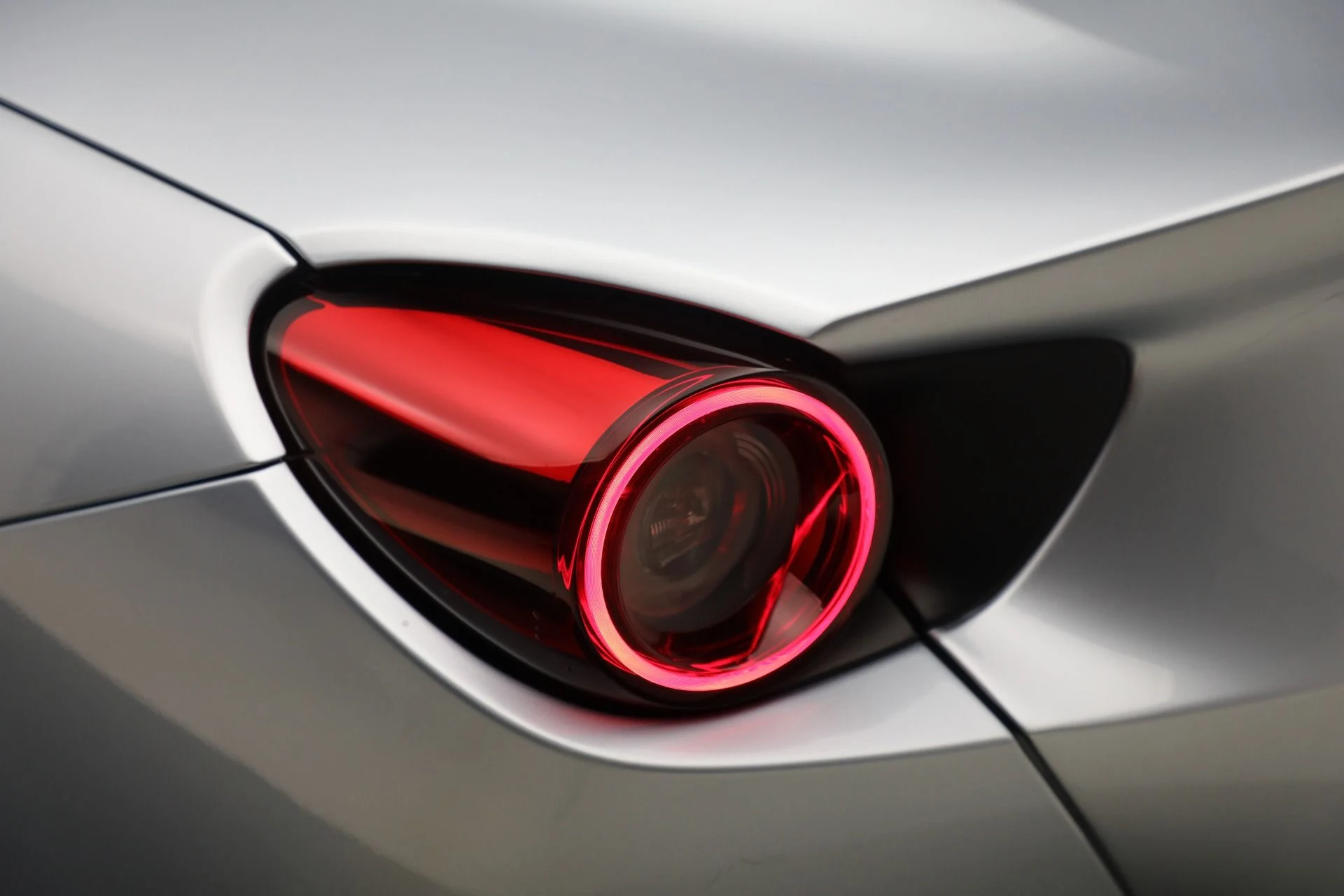 mph025_1899075976_Used_2023_Ferrari_Portofino_M_1762634219_917d0a8067