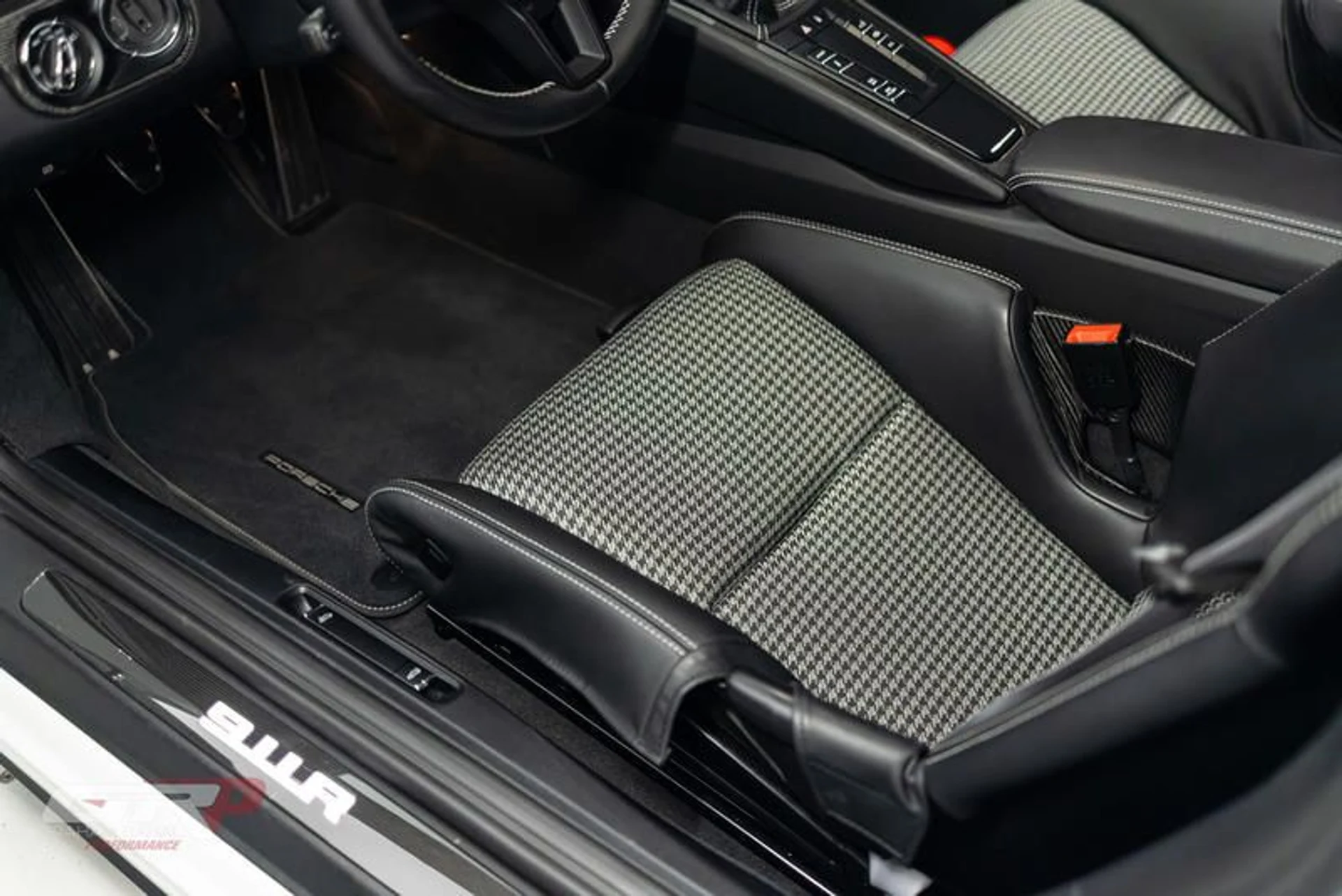 mph025_189943683_6044_EAB_9_07_B3_4_F86_A02_F_DBBA_3_CFEEC_03_1cf68b4069