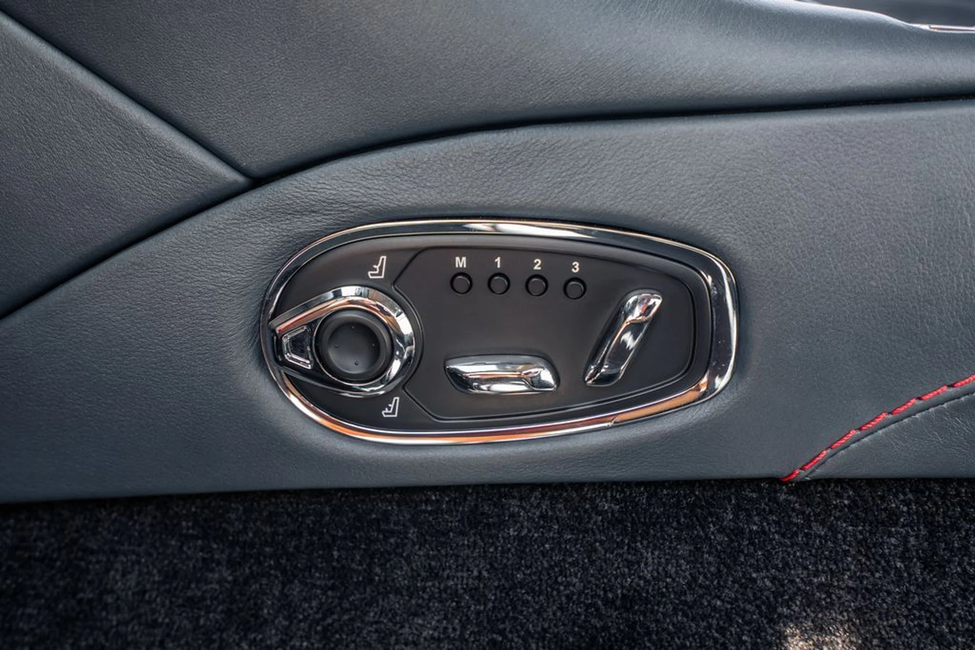 mph025_1900472517_2a5b4c312e1223196a1d29b4a52f8288x_7033e8d039