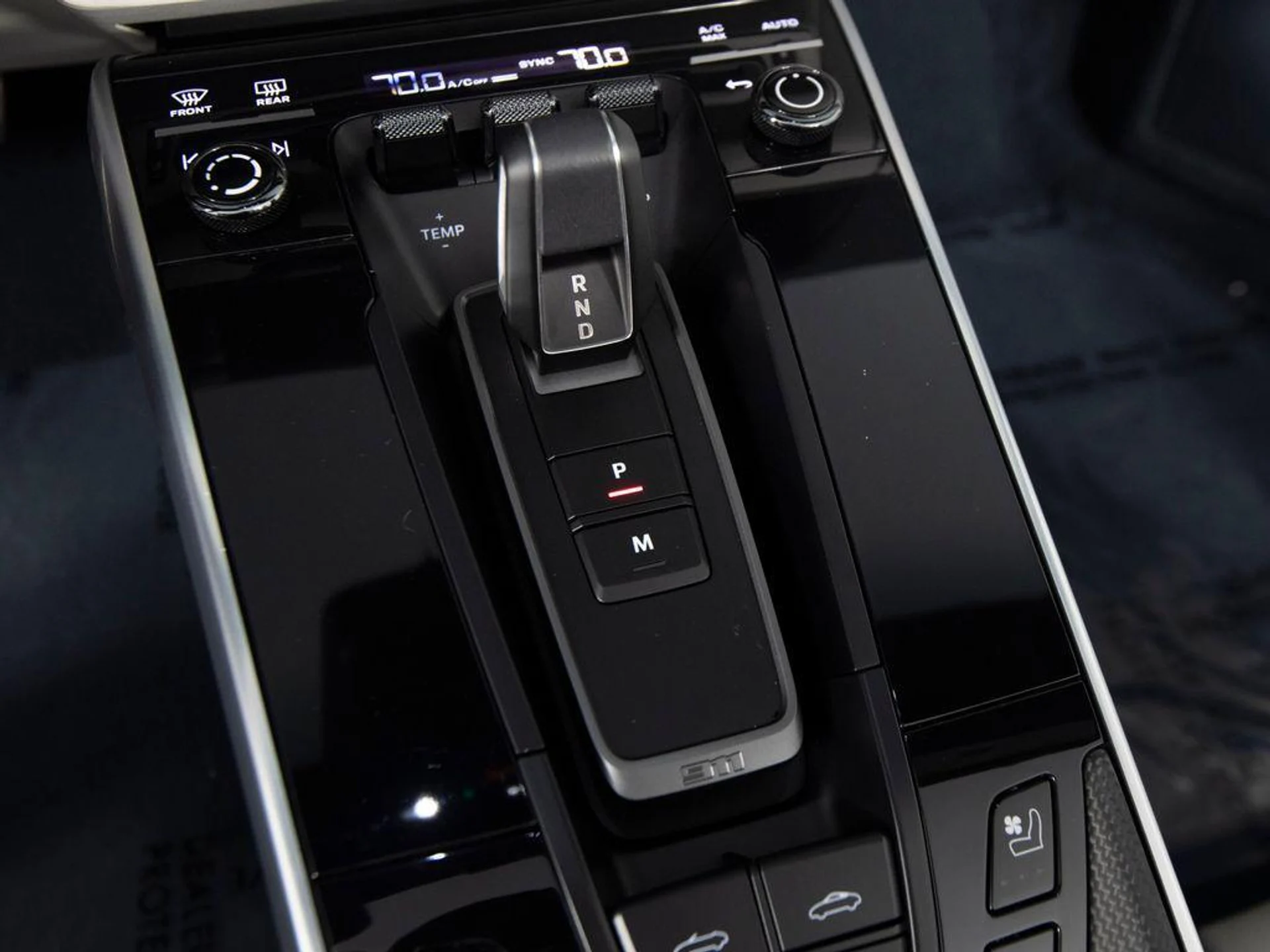 mph025_1900543615_X1n_F_Sb_IWU_Css_T_yld_ILCTO_Yn1o_dca4003908