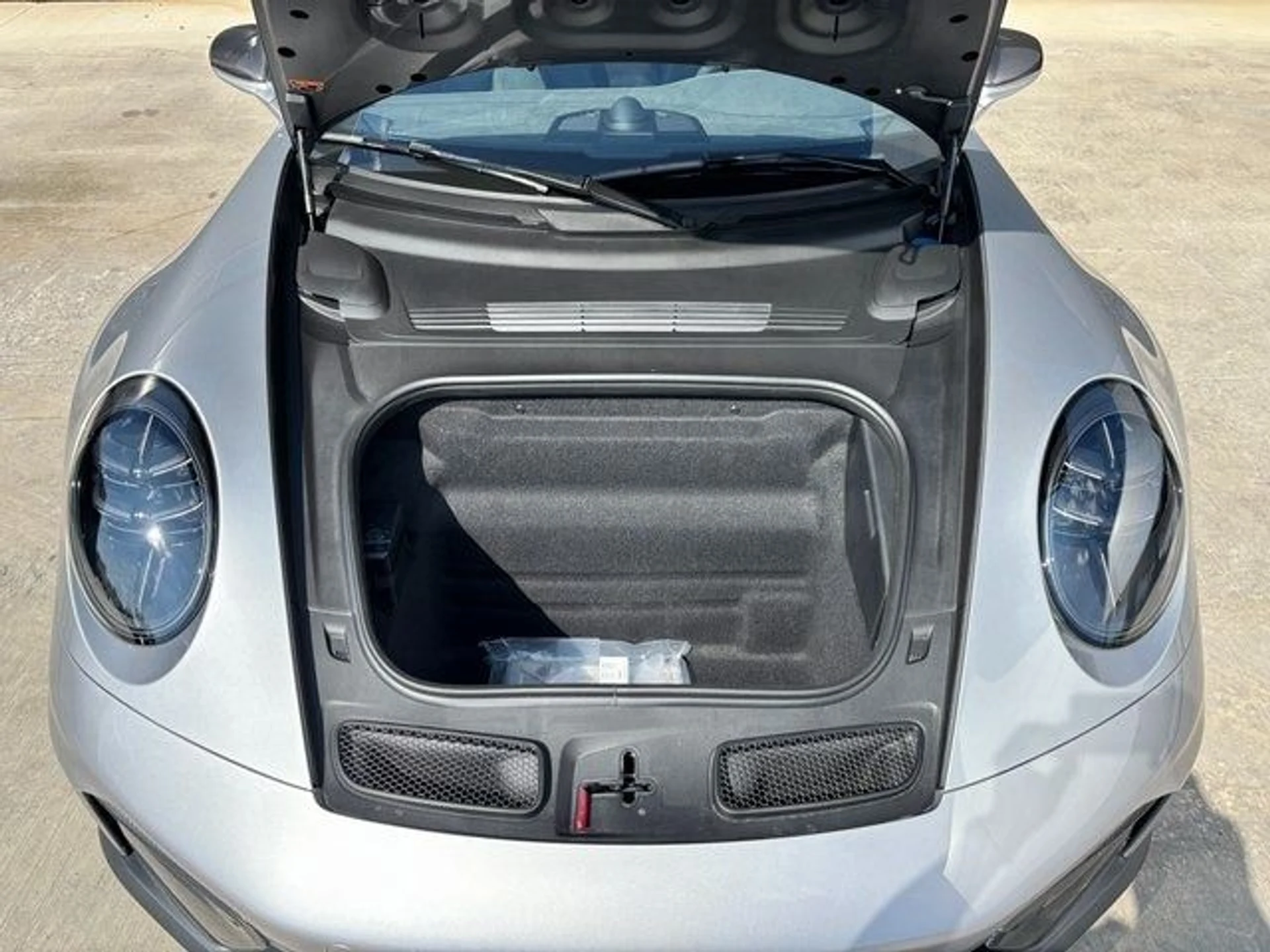 mph025_1904703089_72cae429587d7b278370b0b3b160f67cx_765ad5a03b