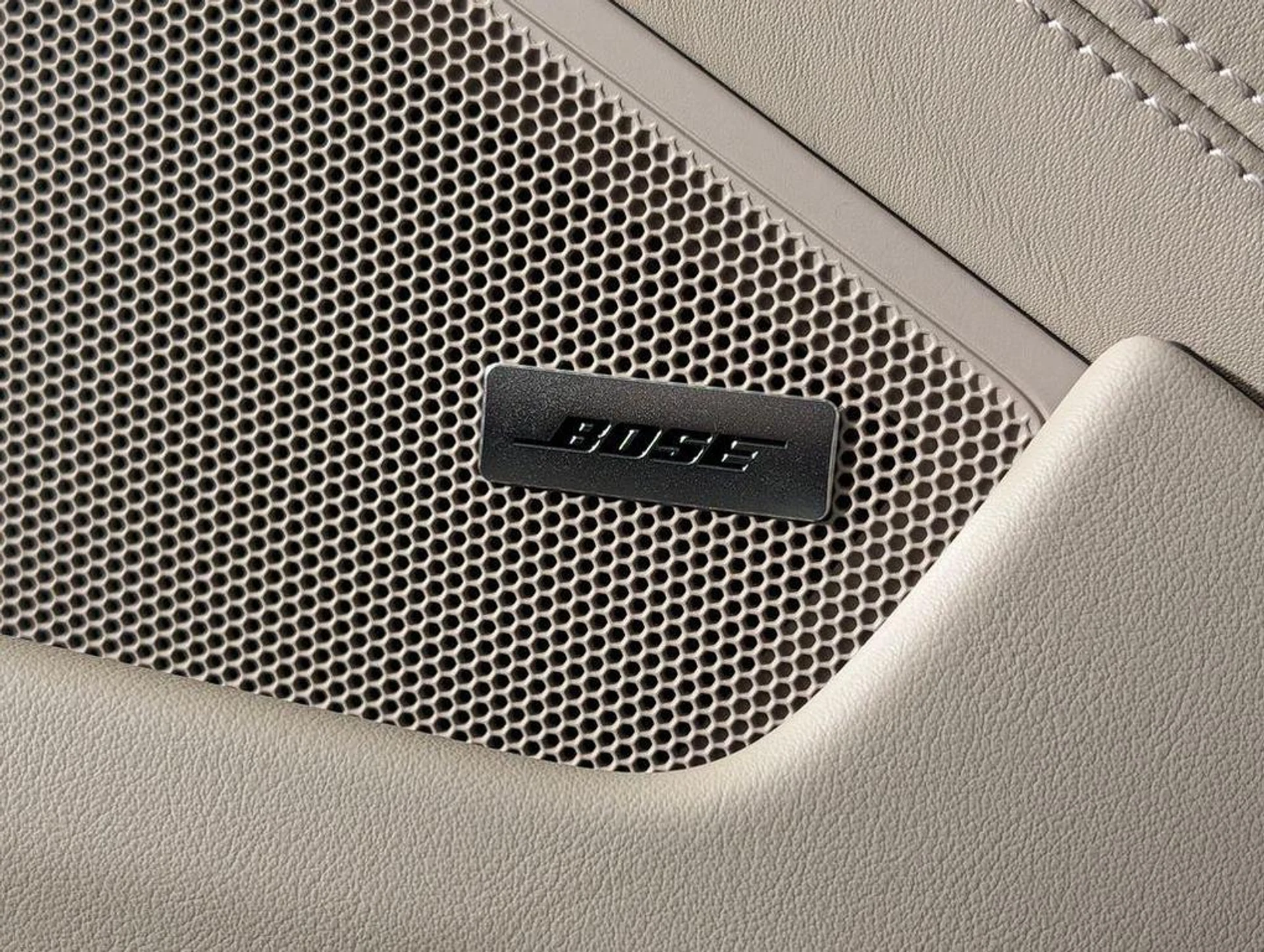 mph025_1906786926_n588_Pt_H_Eb_HQ_Cp_Ei_I_Eer_B5_It_UDWQ_8b5e248239