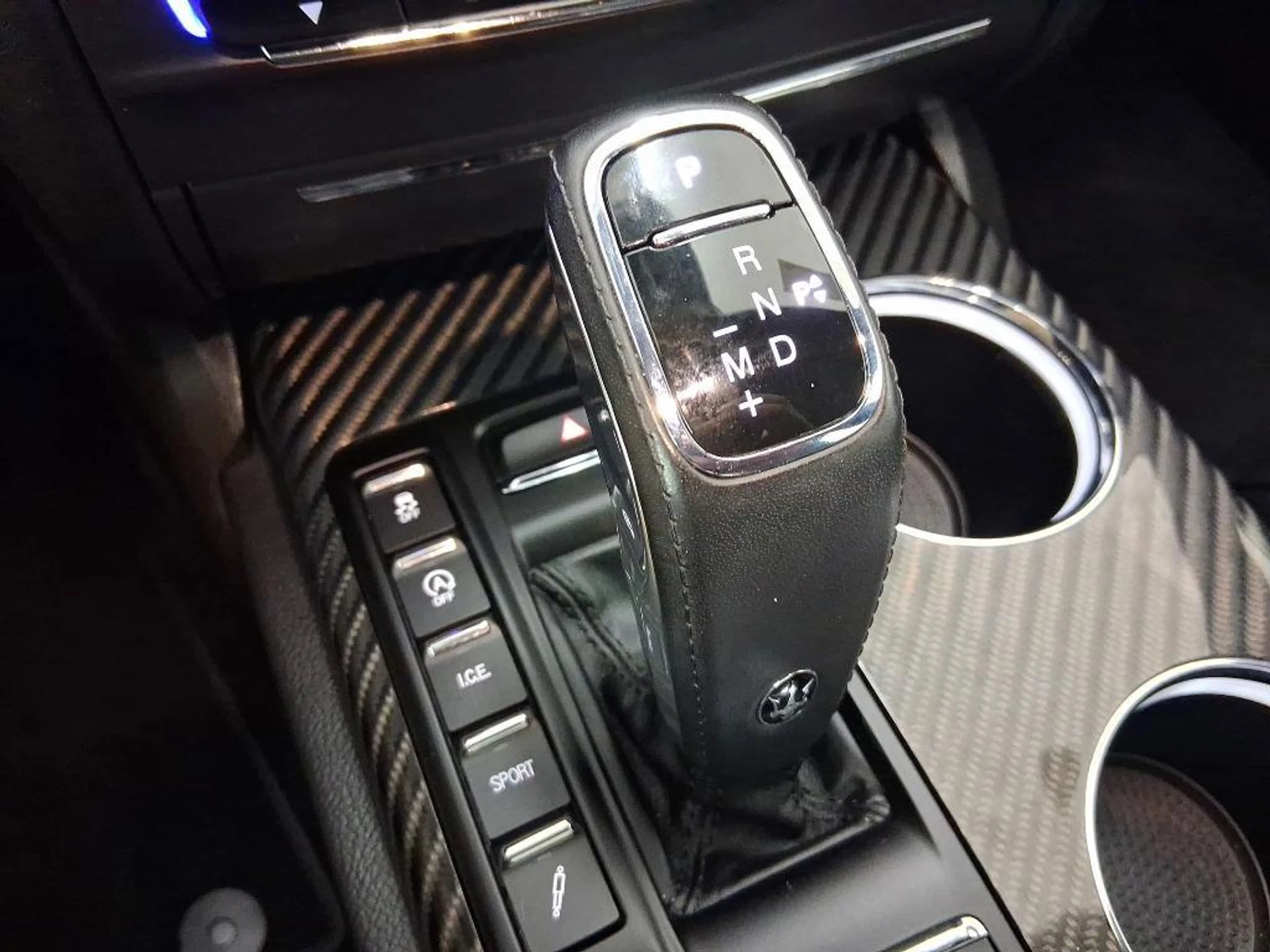 mph025_1913709392_HE_0mvkd_UD_4_Srs_T_Wg_Saol38_X_Or_M_524d494ae4