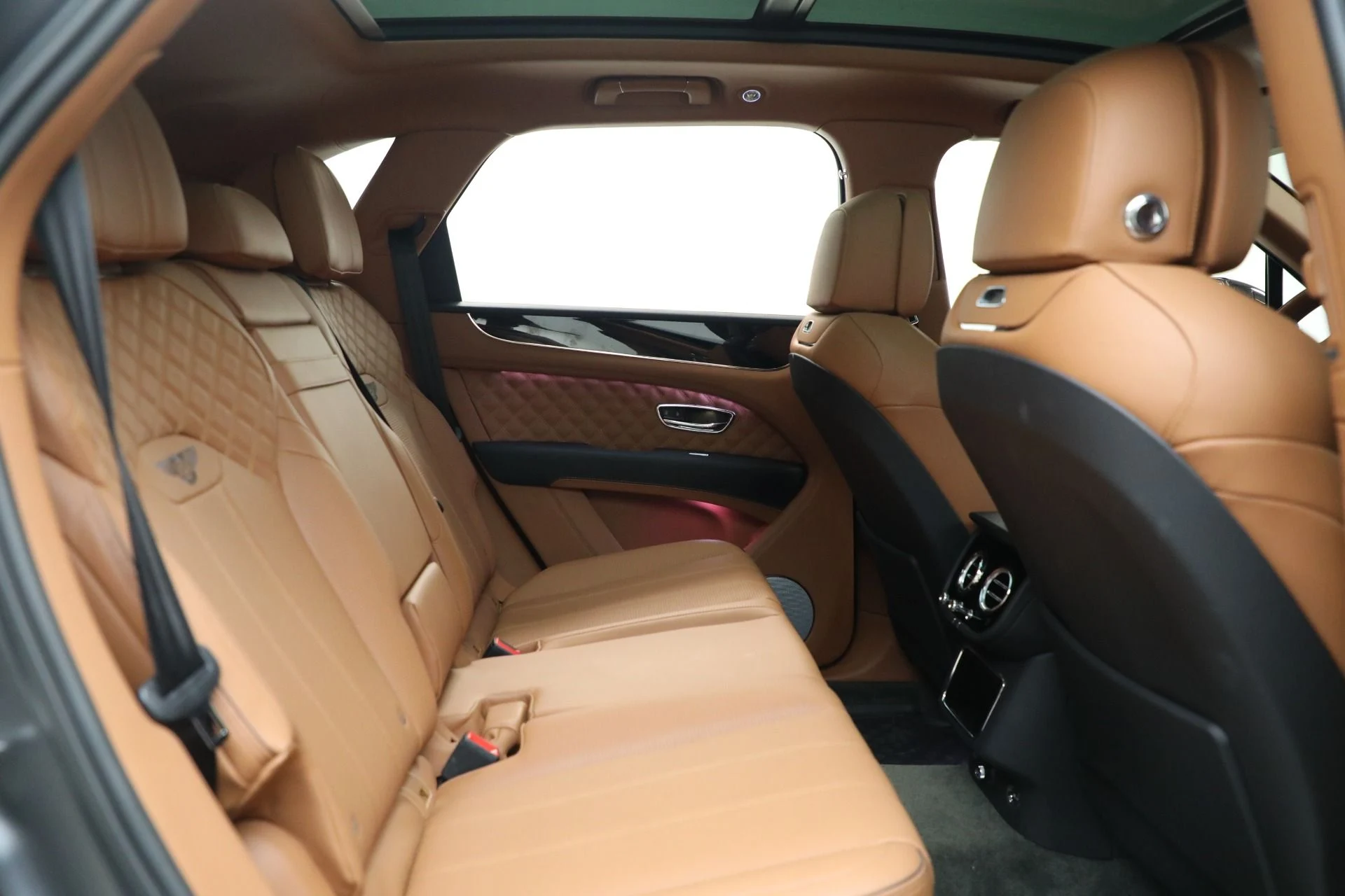 mph025_1920613938_Used_2023_Bentley_Bentayga_S_V8_5beab75b75