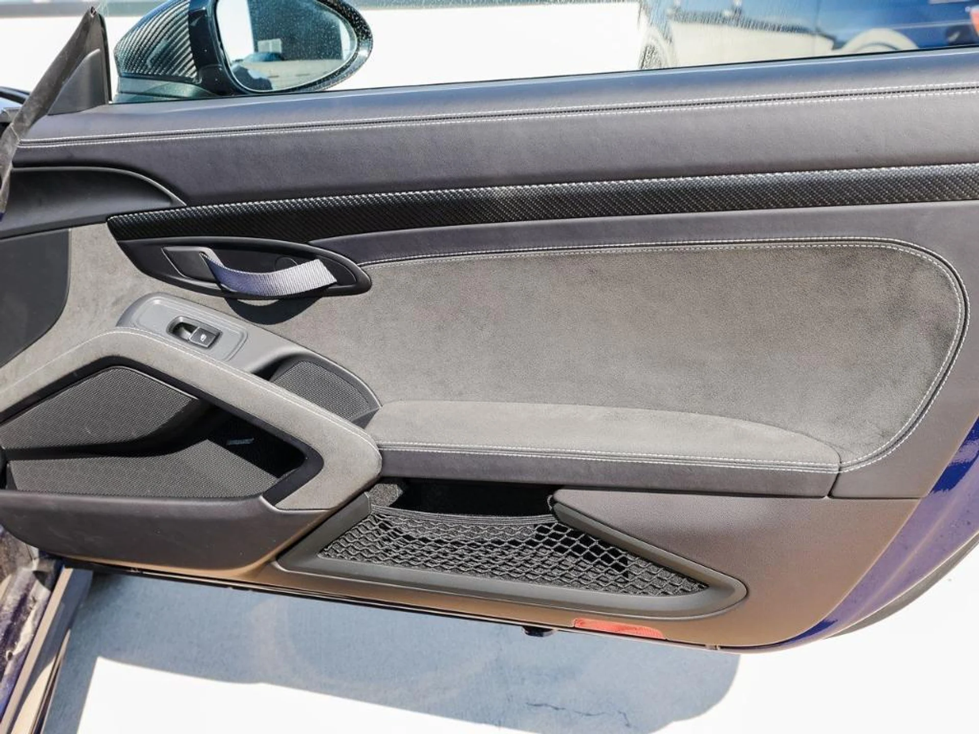 mph025_1927423437_v9hko_Xt7qavs7wuoa_UC_41_Fvjp_Ks_3d0aa6d4c4