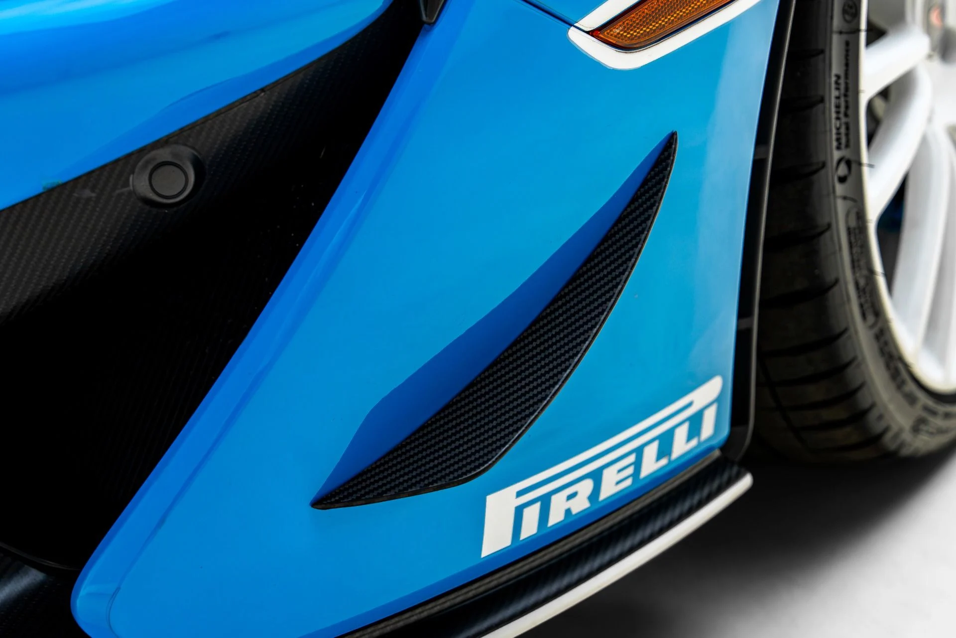 mph025_1932238765_Used_2018_Mc_Laren_MSO_X_1785823784_a81ae88ad8