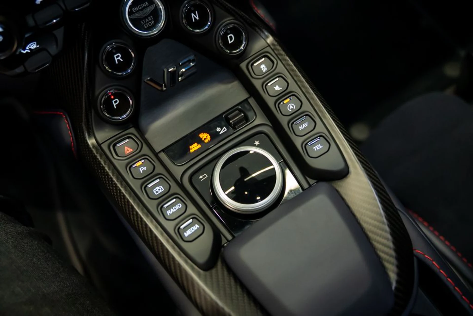 mph025_1933221277_aston_martin_vantage_2023_jpg_v_1773863537_aae5160683