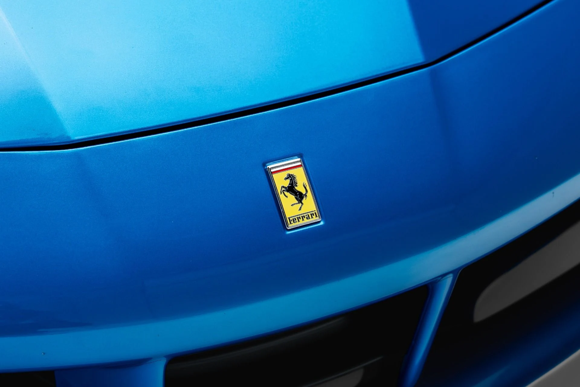 mph025_1936002271_Used_2019_Ferrari_488_Spider_1790895992_3abfe980ab