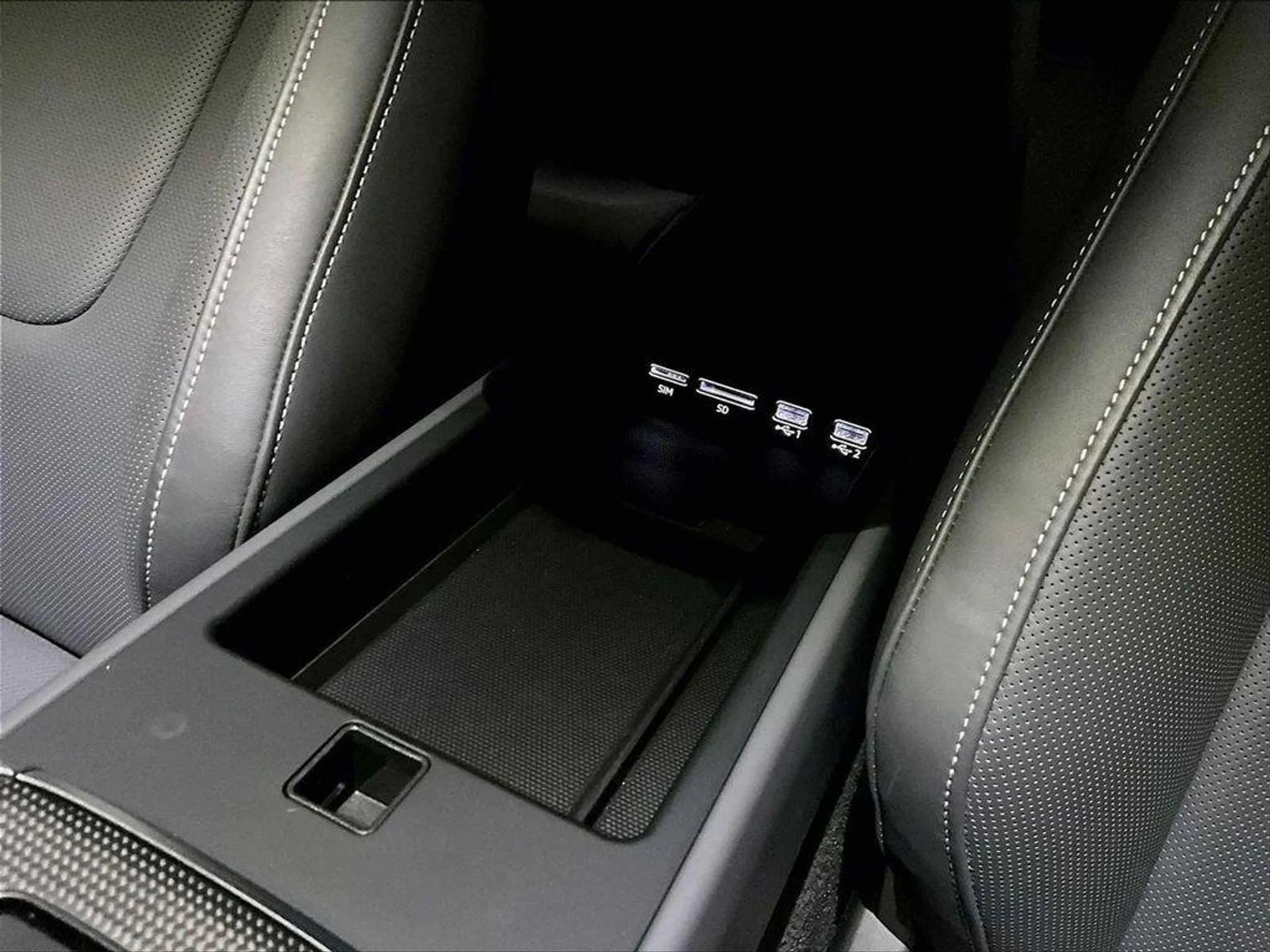 mph025_1942497940_3_L_Qna_NHGI_3_WFP_Dk_D_Gc_R_3_DX_4ts_462dc0efaa