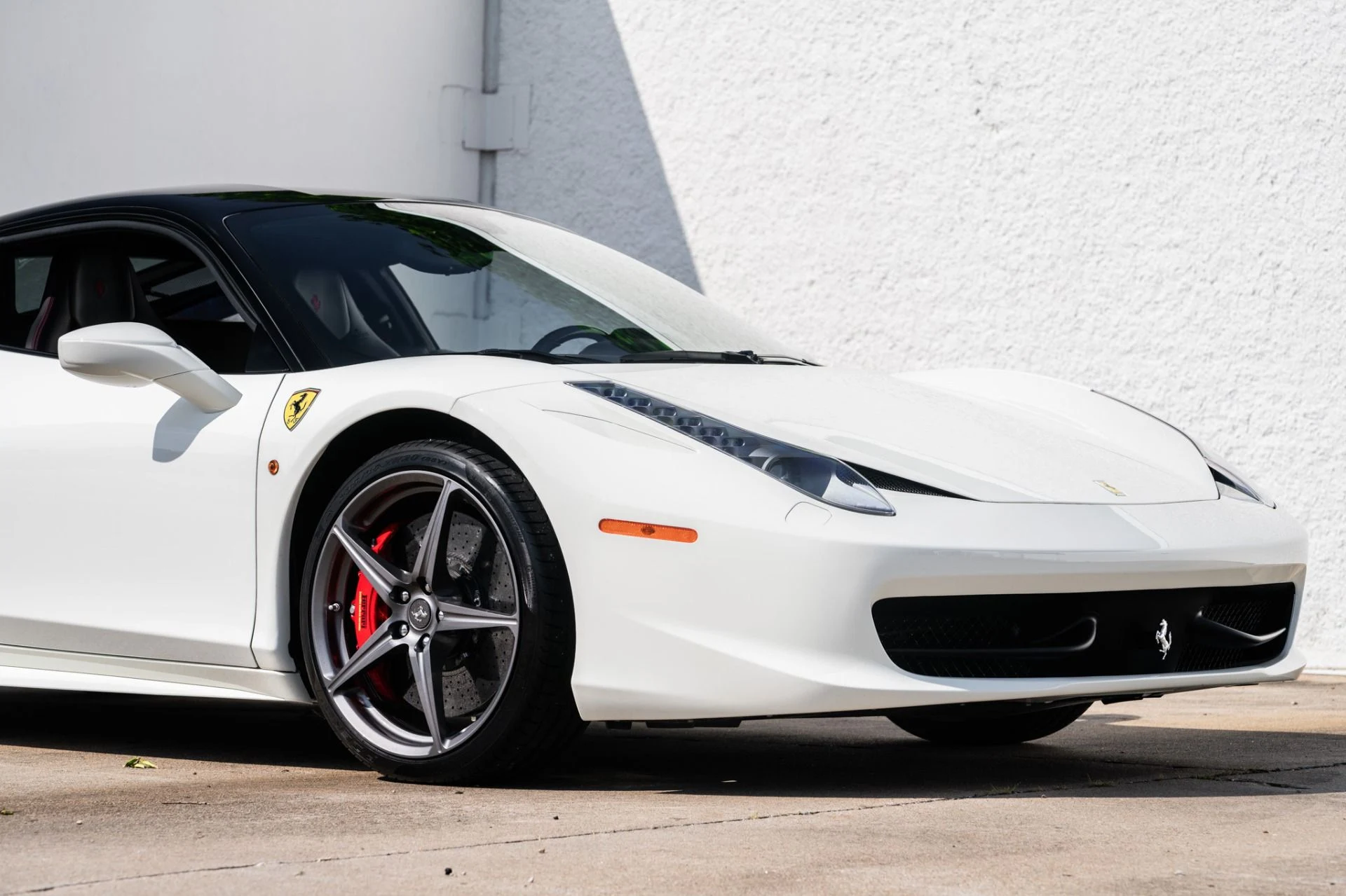mph025_1942649069_Used_2015_Ferrari_458_Italia_1757709675_438d8c4992
