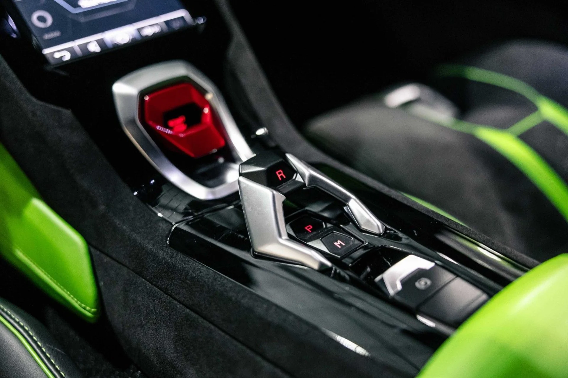 mph025_1942862957_Bg_3557a10e3a