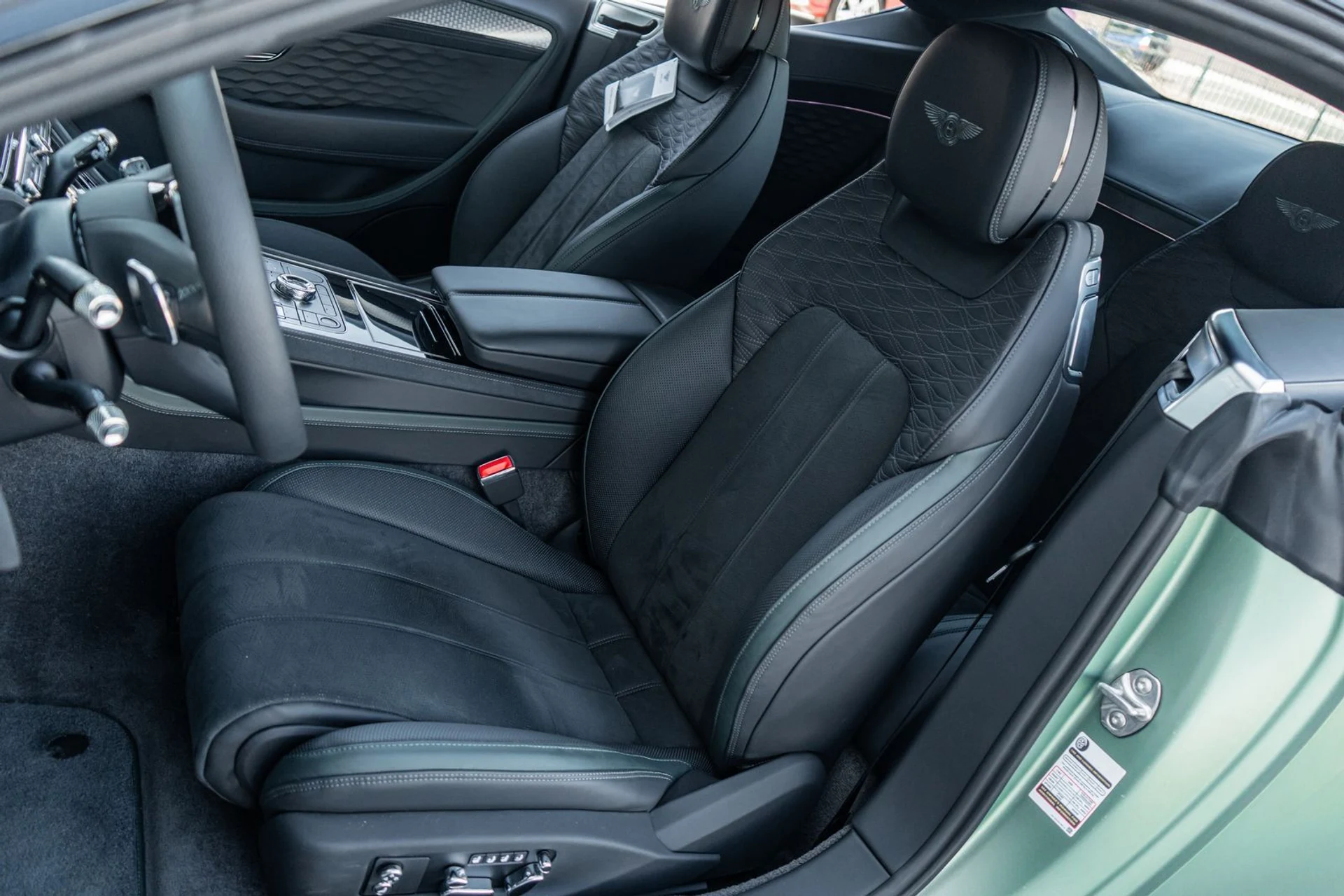 mph025_194350314_91d20de9_e217_48d4_9d3c_2df50e06822f_6e355fbd33