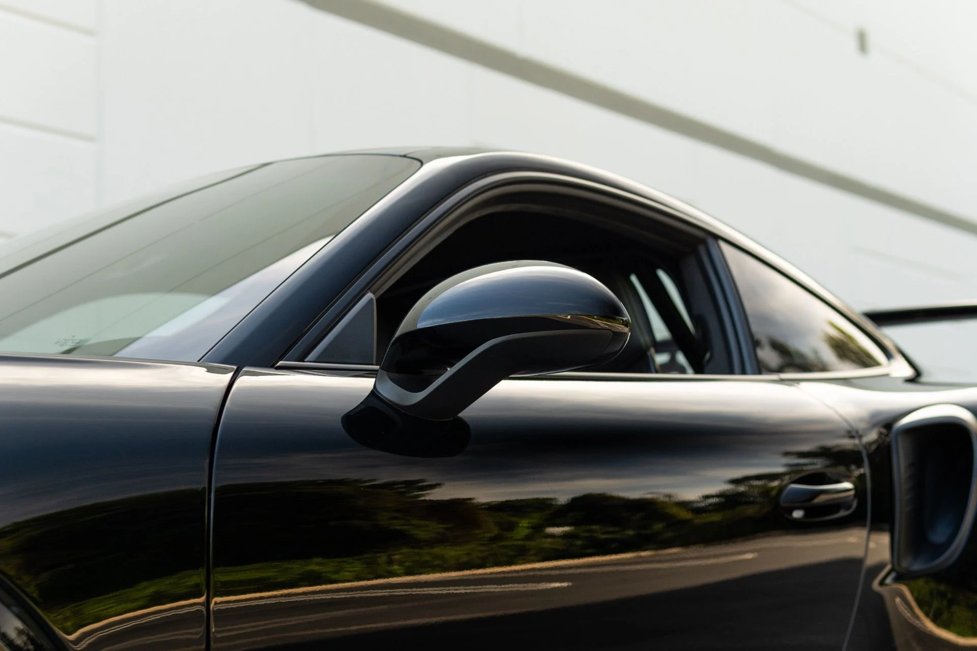 mph025_1943970200_Used_2019_Porsche_911_GT_3_RS_1765832694_53f72f8710