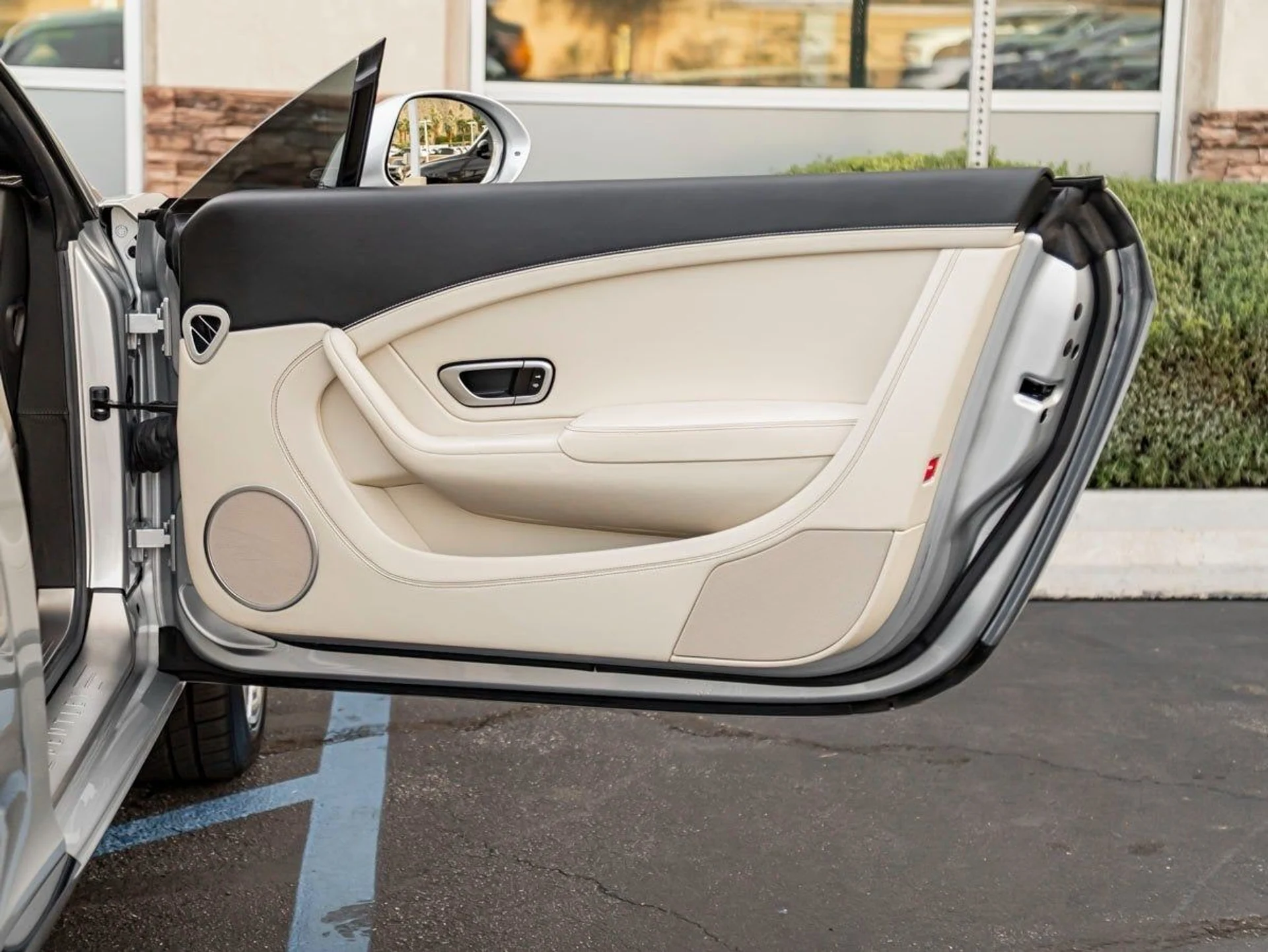 mph025_1944349934_26_5404606cb7