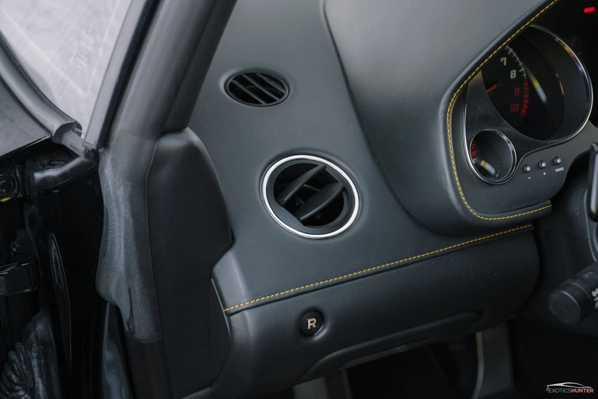 mph025_195467209_Used_2012_Lamborghini_Gallardo_LP_550_2_on_Vorsteiner_Forged_Wheels_w_Front_Lift_1755035749_b76de8a4c0