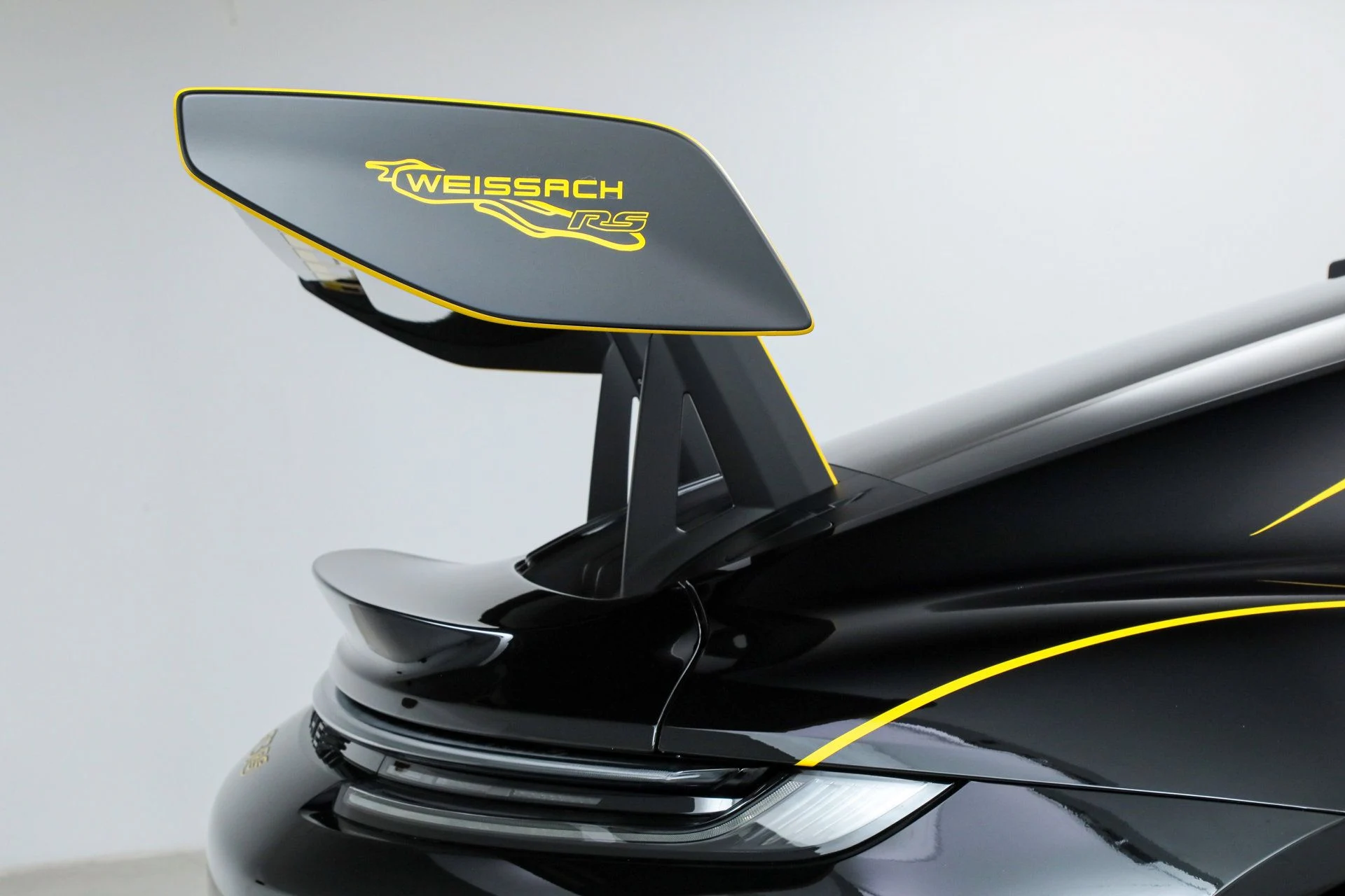 mph025_1958279617_6f78f597464d20bac4dc964d57237857_878c176785