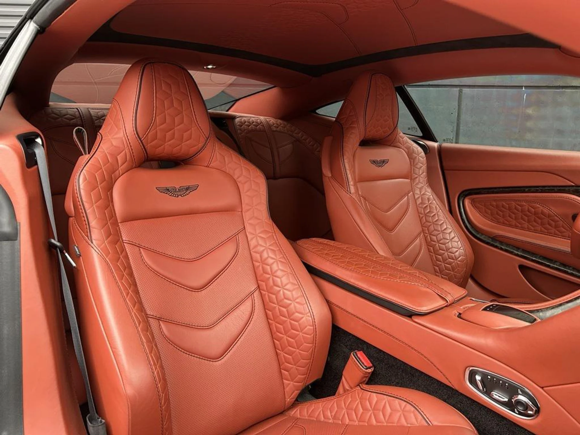 mph025_1964423067_u_B_Nlqkz_A_Ewm1aw_FH_Od_C1d_KE_9_Dc_Y_1a86104ec4