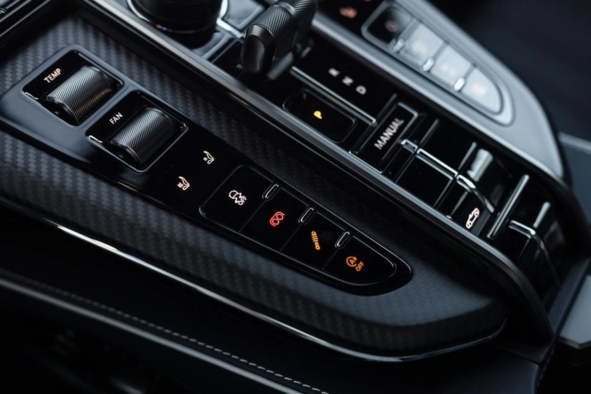 mph025_1965125722_60c3981599c767762be59d806c0315c4x_4c71b317fa