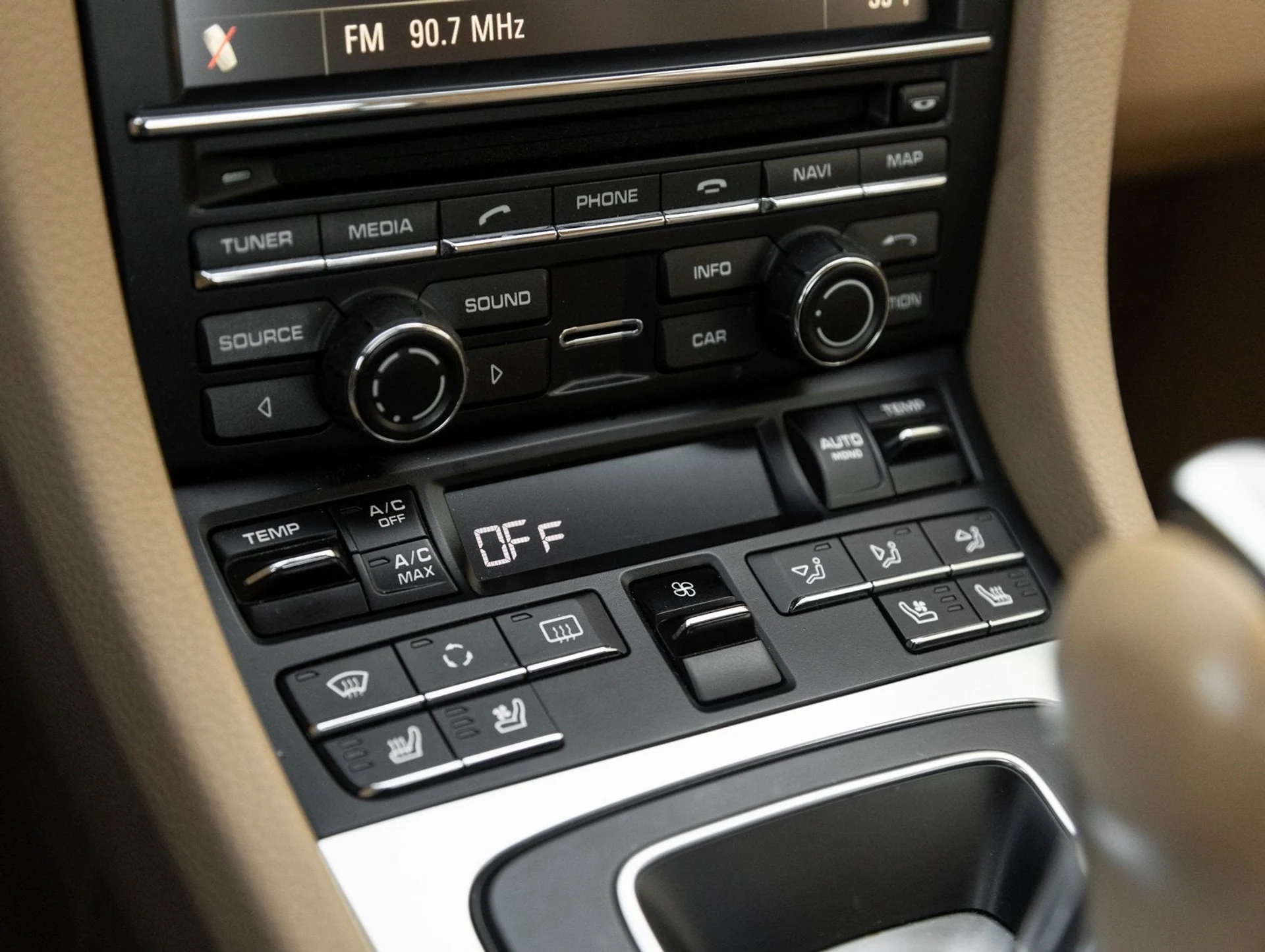 mph025_1966362990_26_70ec99b4ca