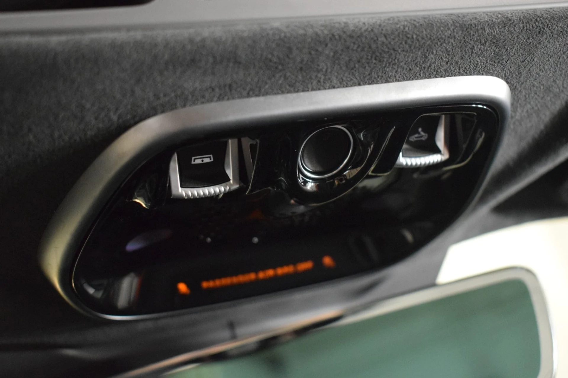 mph025_196744691_e1ba7cc19c27d59500b2a180893c3edcx_b00fdfc7f4