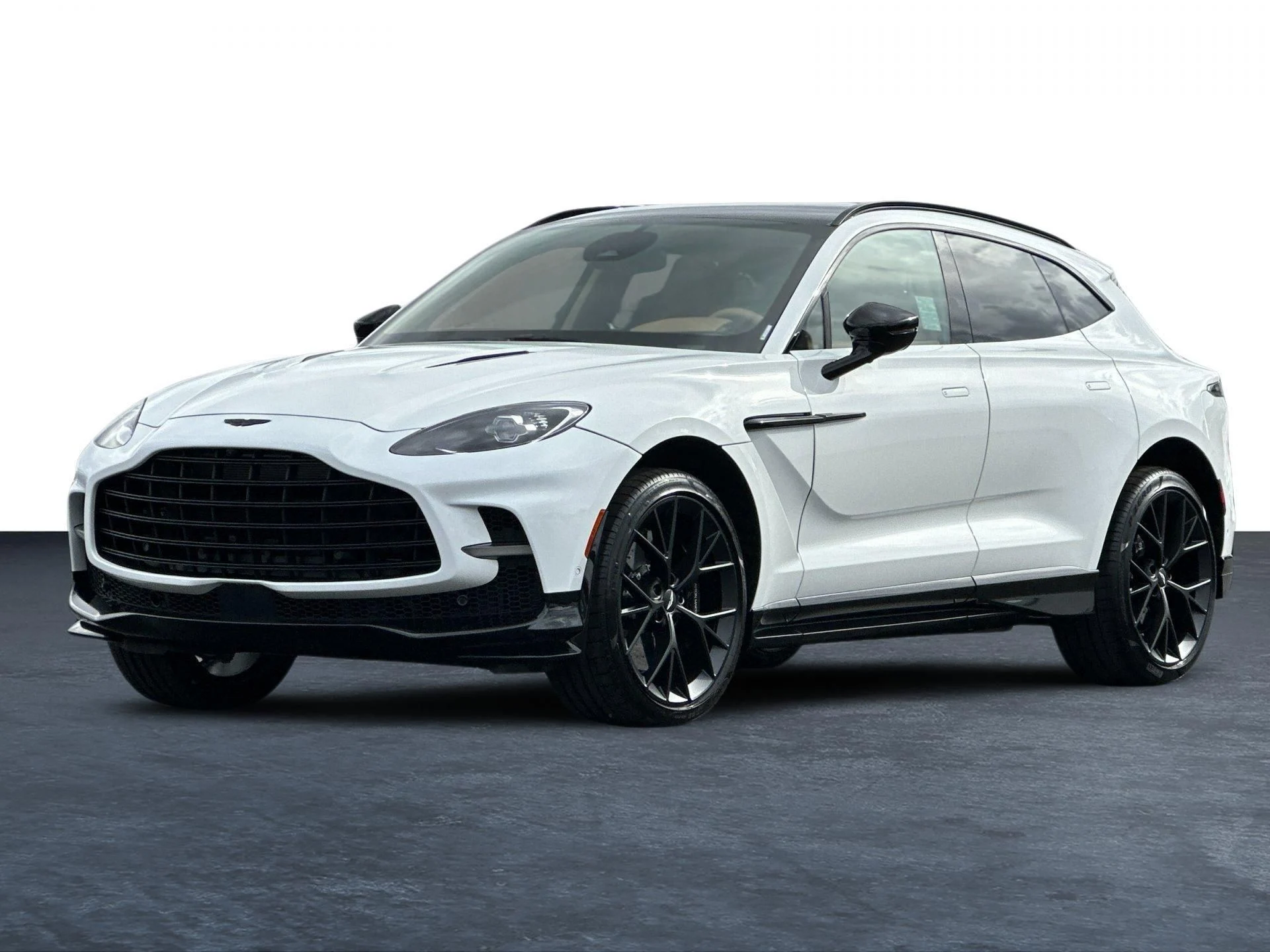 mph025_1967639437_New_2025_Aston_Martin_DBX_707_1759500548_870968269b