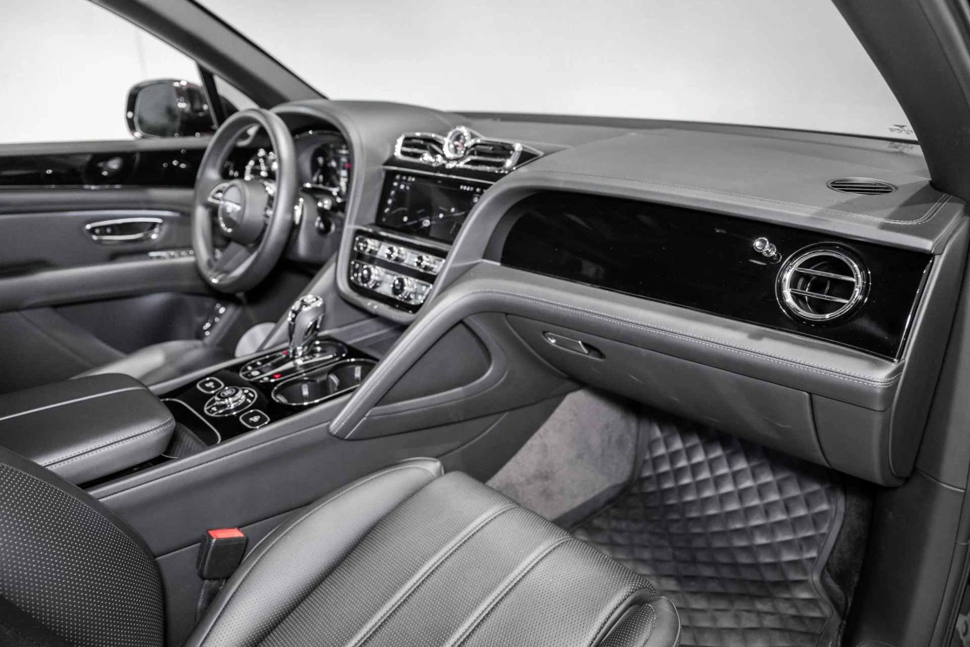 mph025_1968781602_Used_2022_Bentley_Bentayga_S_1782792000_12b143a422