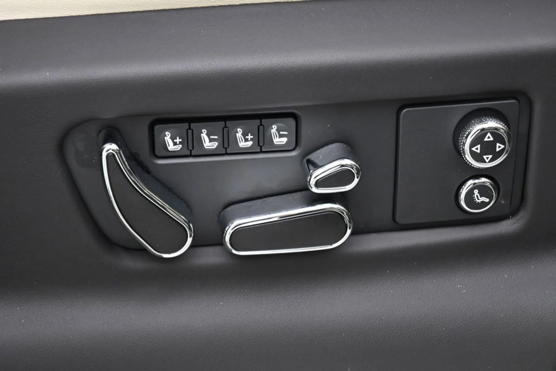 mph025_1970387574_cc95b3551b0045b1bf0e852395406a22_a6f32d6c87