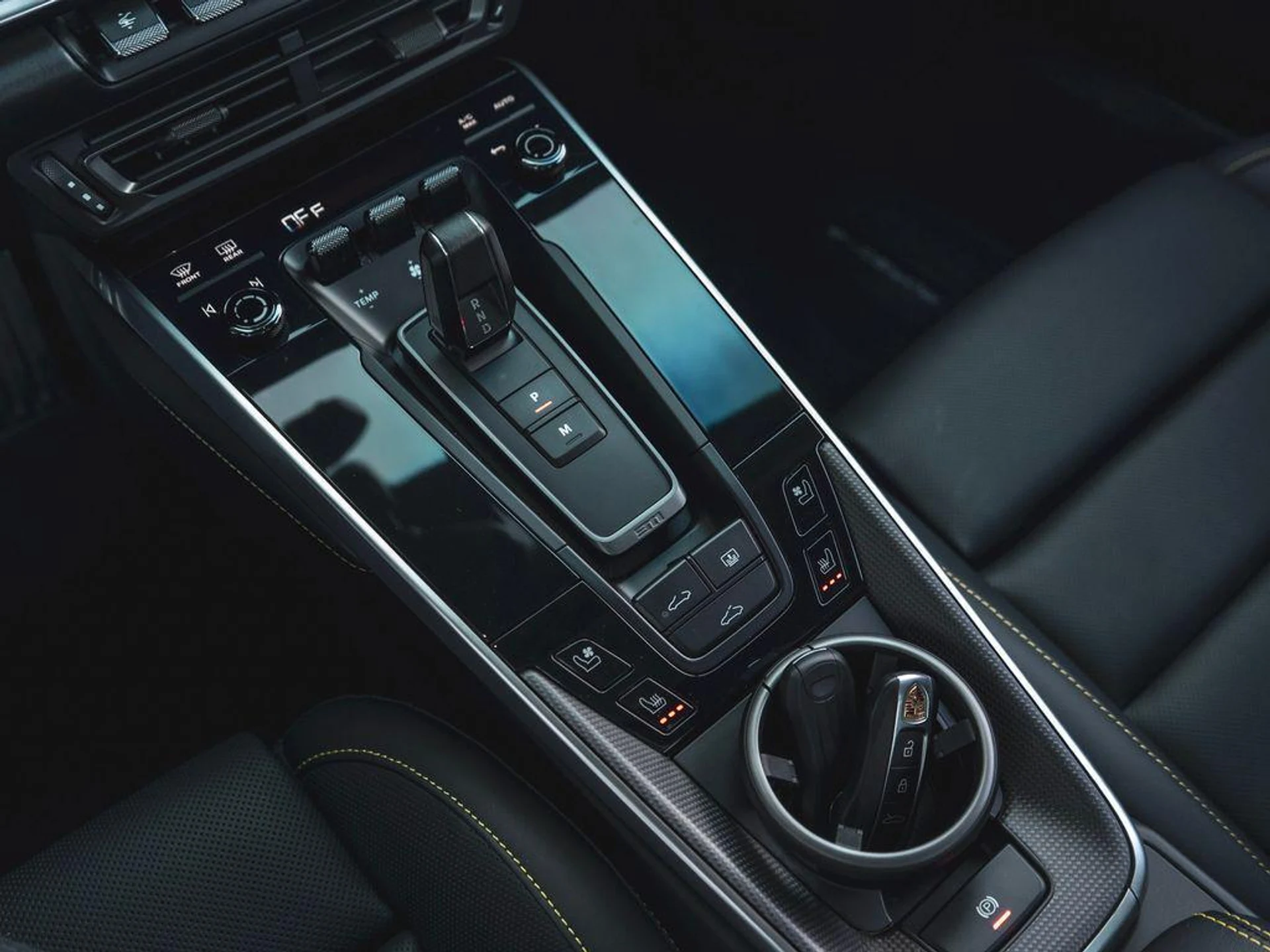 mph025_1971505926_U4_WEK_5_rt_Xm_Df_Rg_G_Jc_Yryiycr_U_e04d05366b