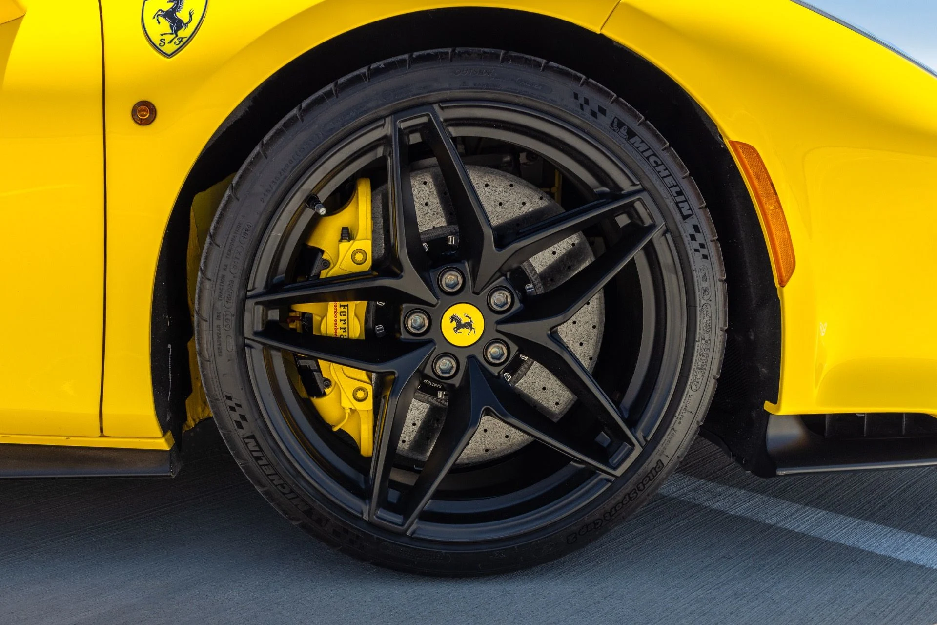mph025_1974775666_Used_2020_Ferrari_488_Pista_Spider_1785218764_d66178ba52