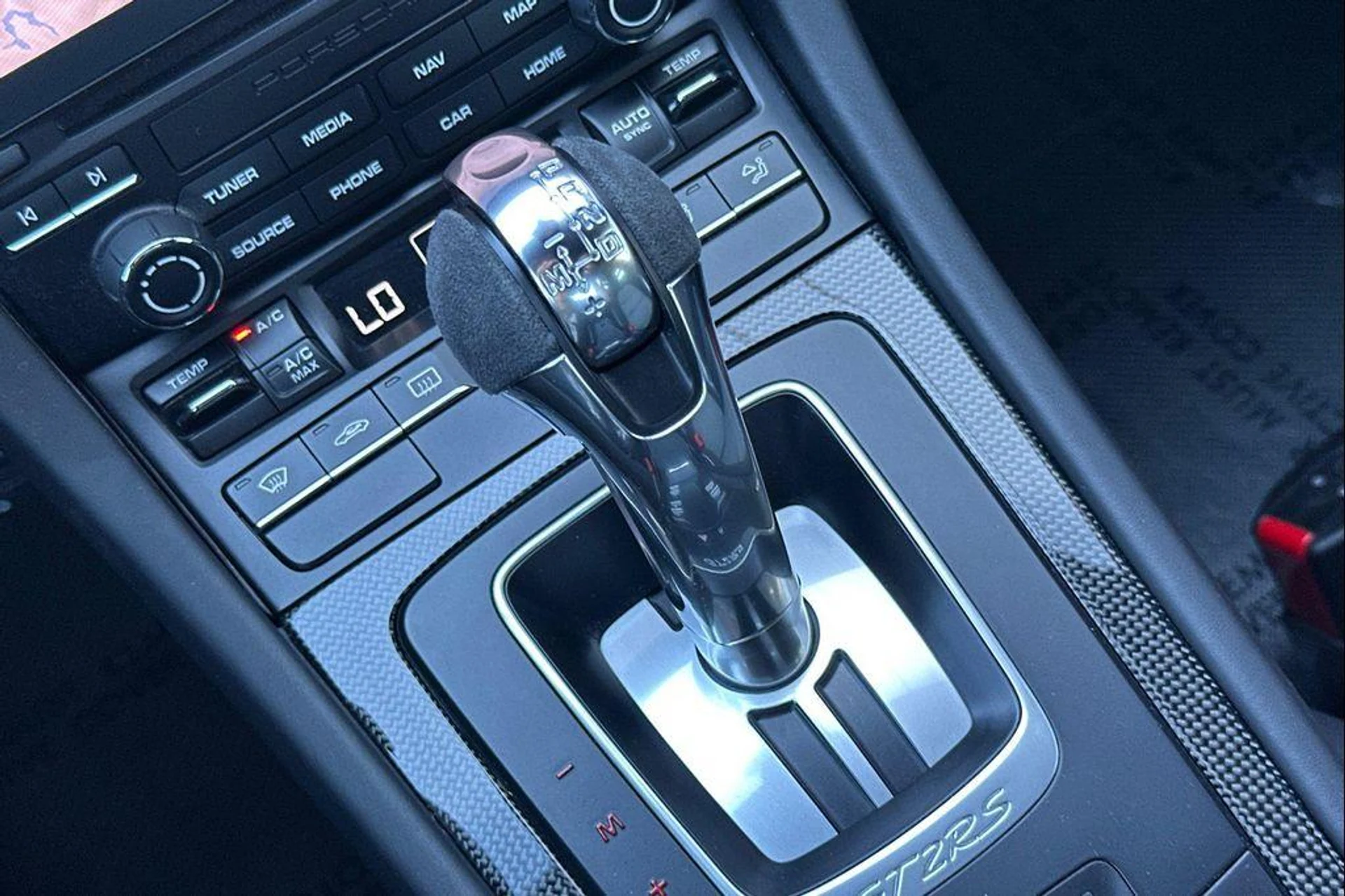 mph025_1975631589_60_Gsyhk_LUM_Bk_YH_Ojq_G1tj3_Rb_EMU_109acdcae0