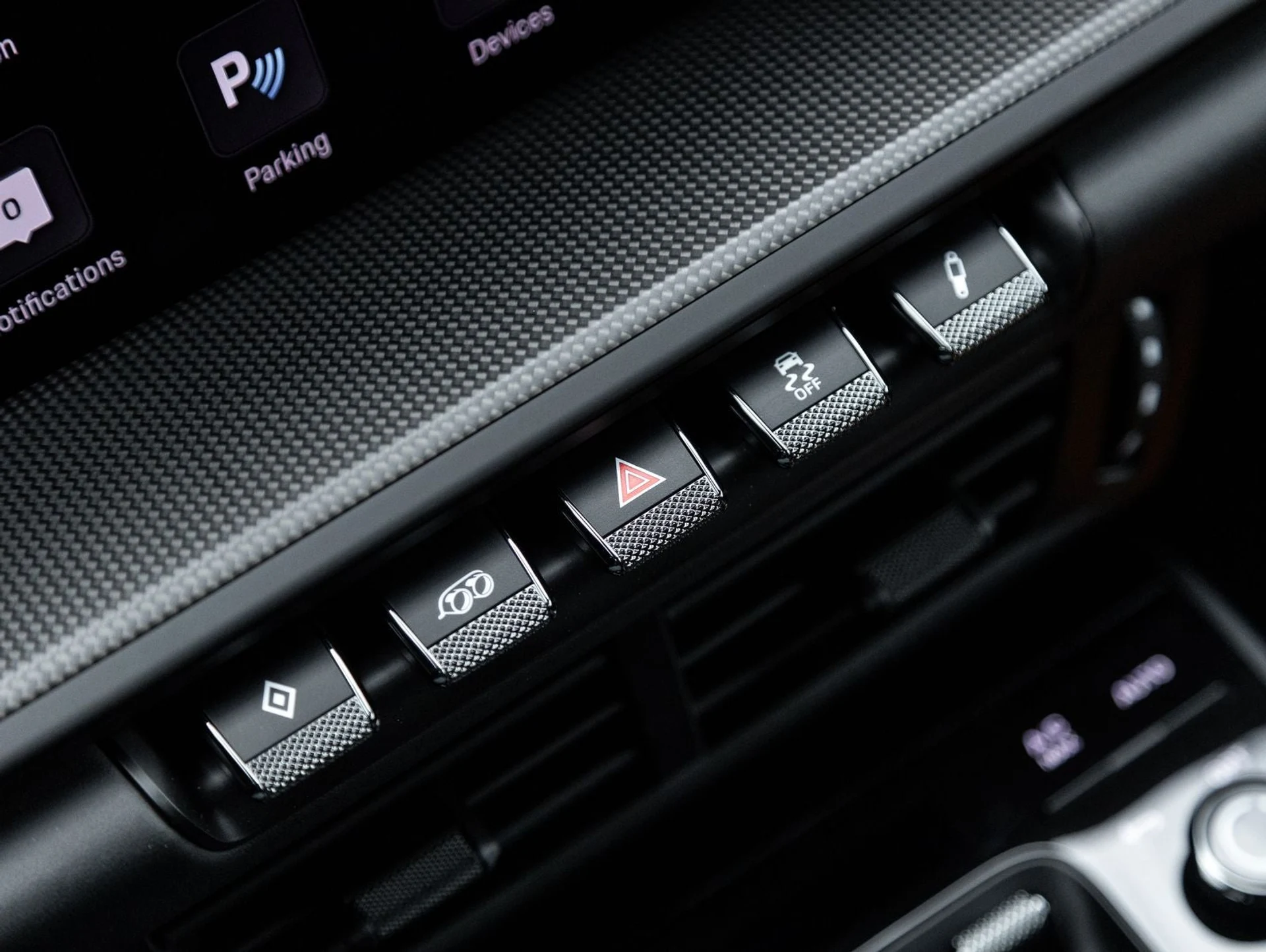 mph025_1978557014_26_7f4d7127a0