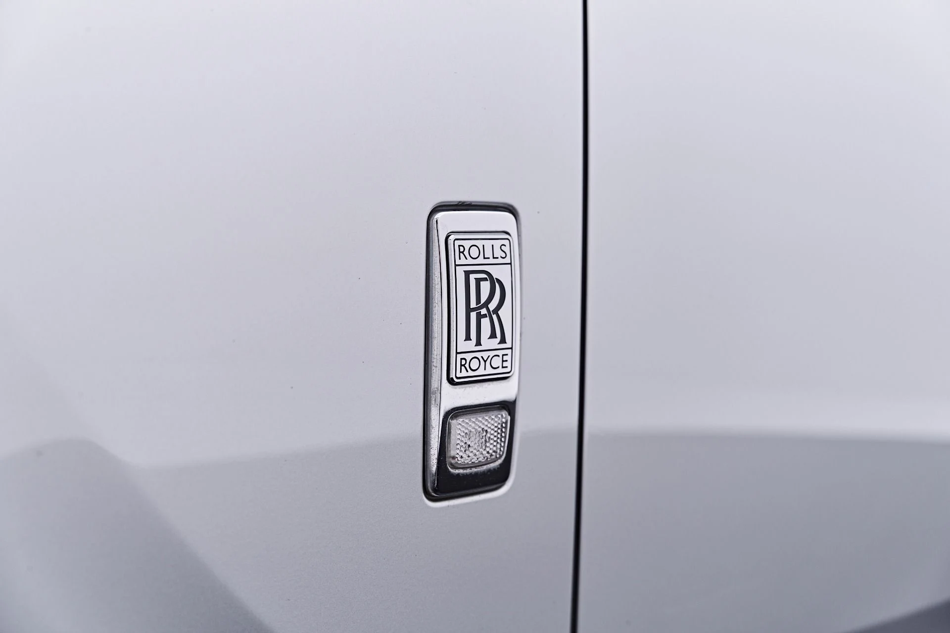 mph025_1981289559_Used_2015_Rolls_Royce_Ghost_Base_1783648153_138c9fd217