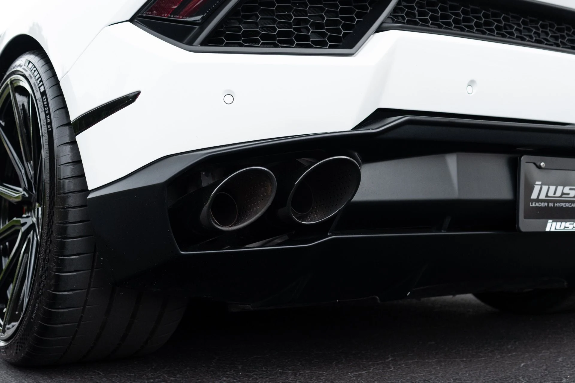 mph025_1988405113_Used_2016_Lamborghini_Huracan_LP_580_2_1778629872_86b4d1ee69