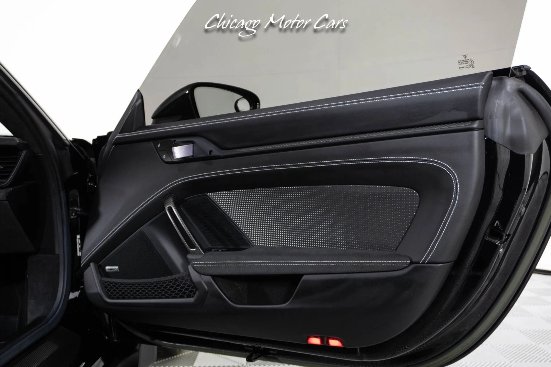 mph025_1993276628_13199_p26_l_07adcb6992