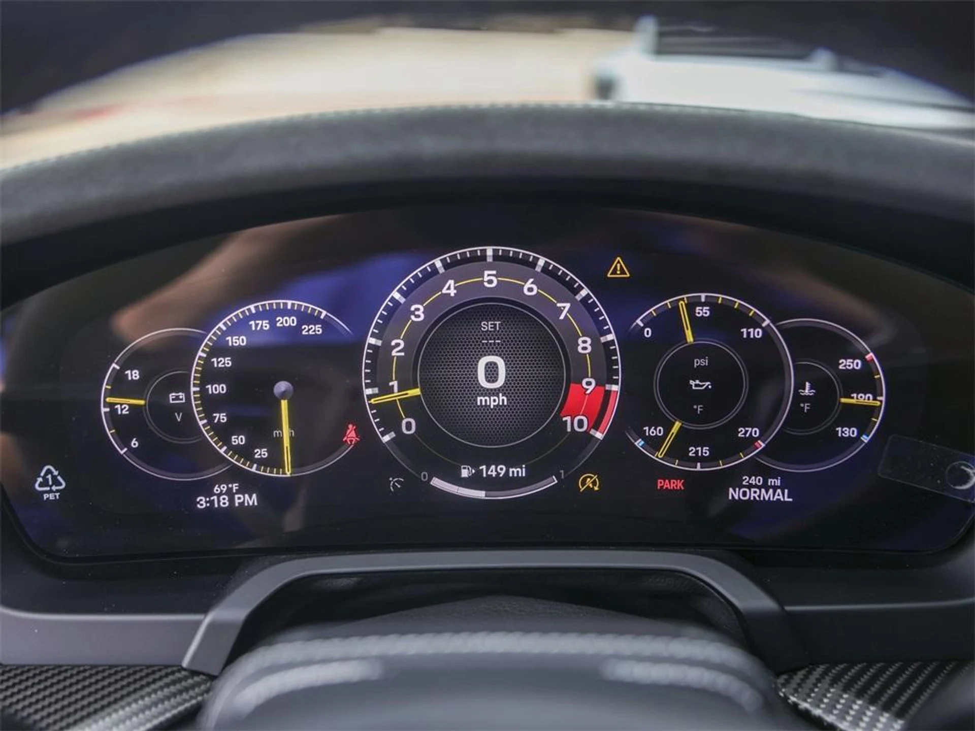 mph025_1994893939_IZF_Wh_Quzn_2q9n4_UE_Ykjegb_Av_B8_42d74ec027