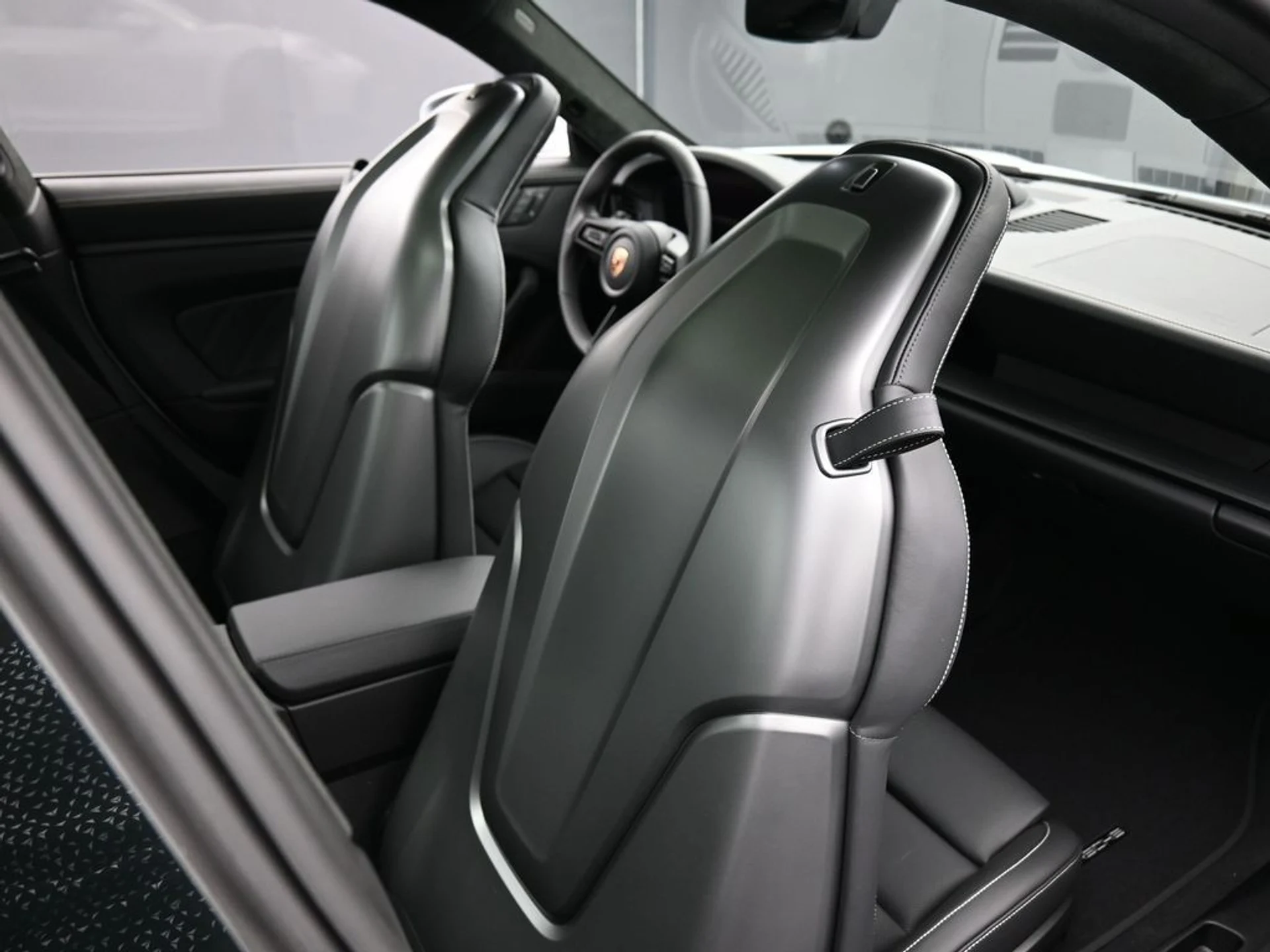 mph025_2004331374_image_25_6e80bd3f99