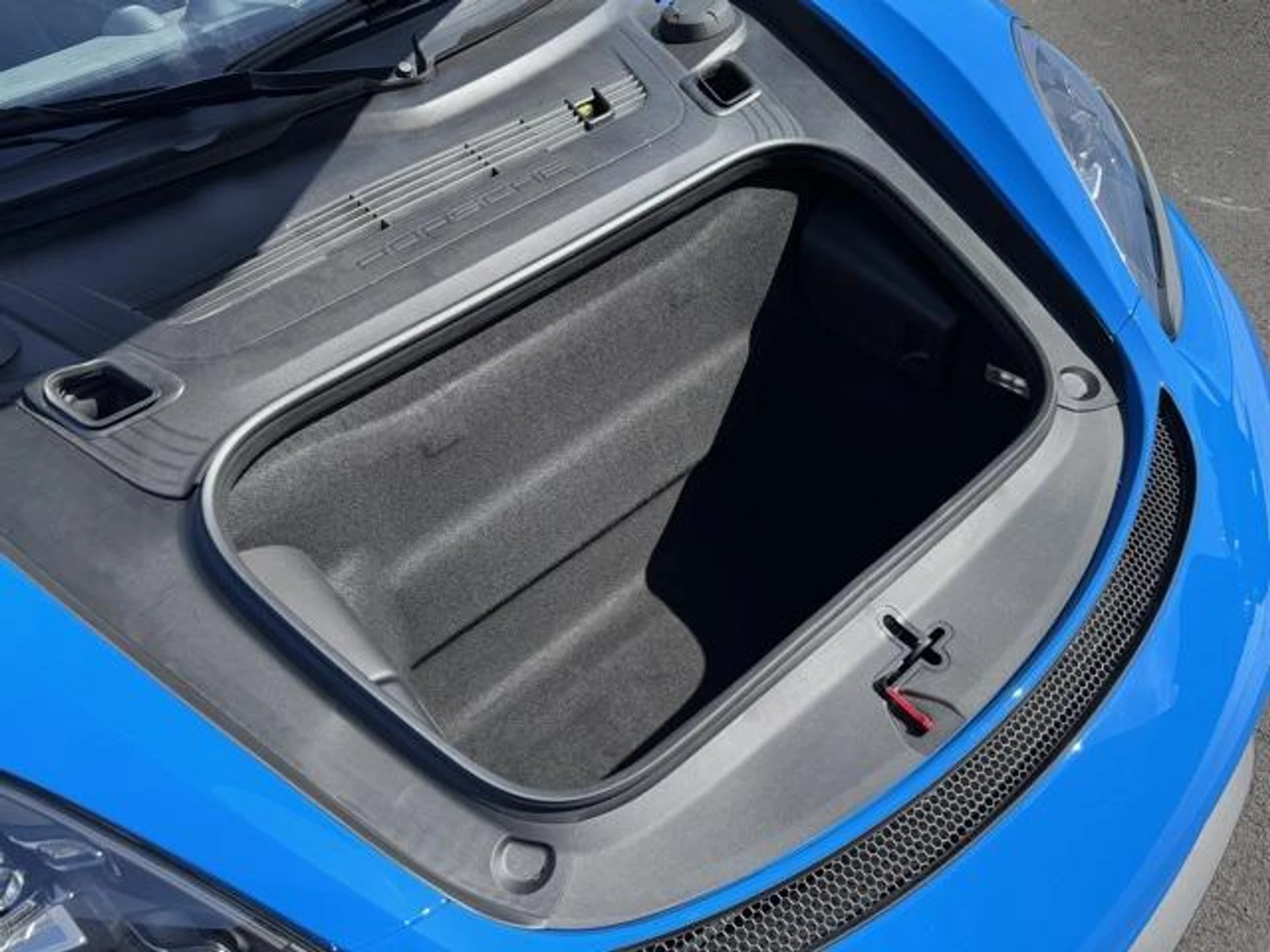 mph025_2005782000_cw_Cw2_TFUY_5ranaa0_Uw_Hl_F_Xe_Zj_AU_c0f08a2cbe