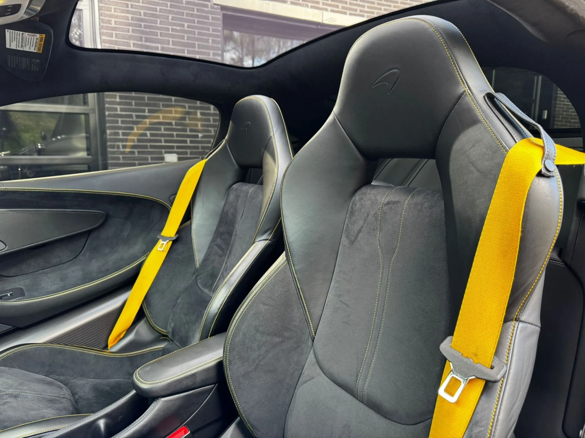 mph025_2007271382_Used_2017_Mc_Laren_570_GT_1773252840_7ab3dced5d