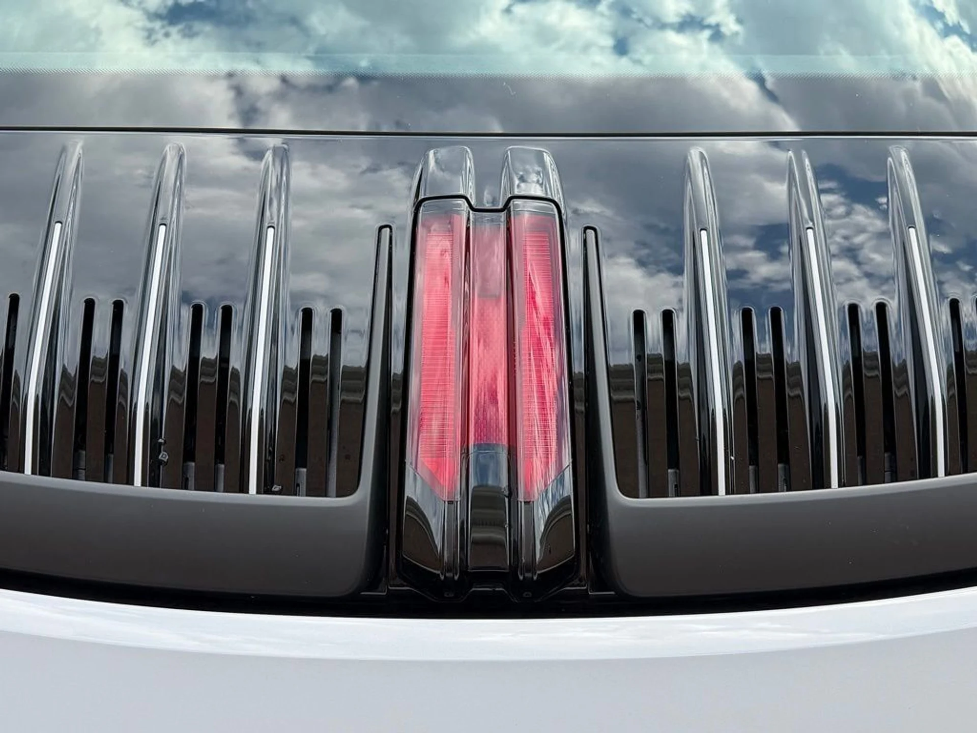 mph025_2009063237_515444c92936bfa353786f6e1edf18e5x_2f9fe4d3ae