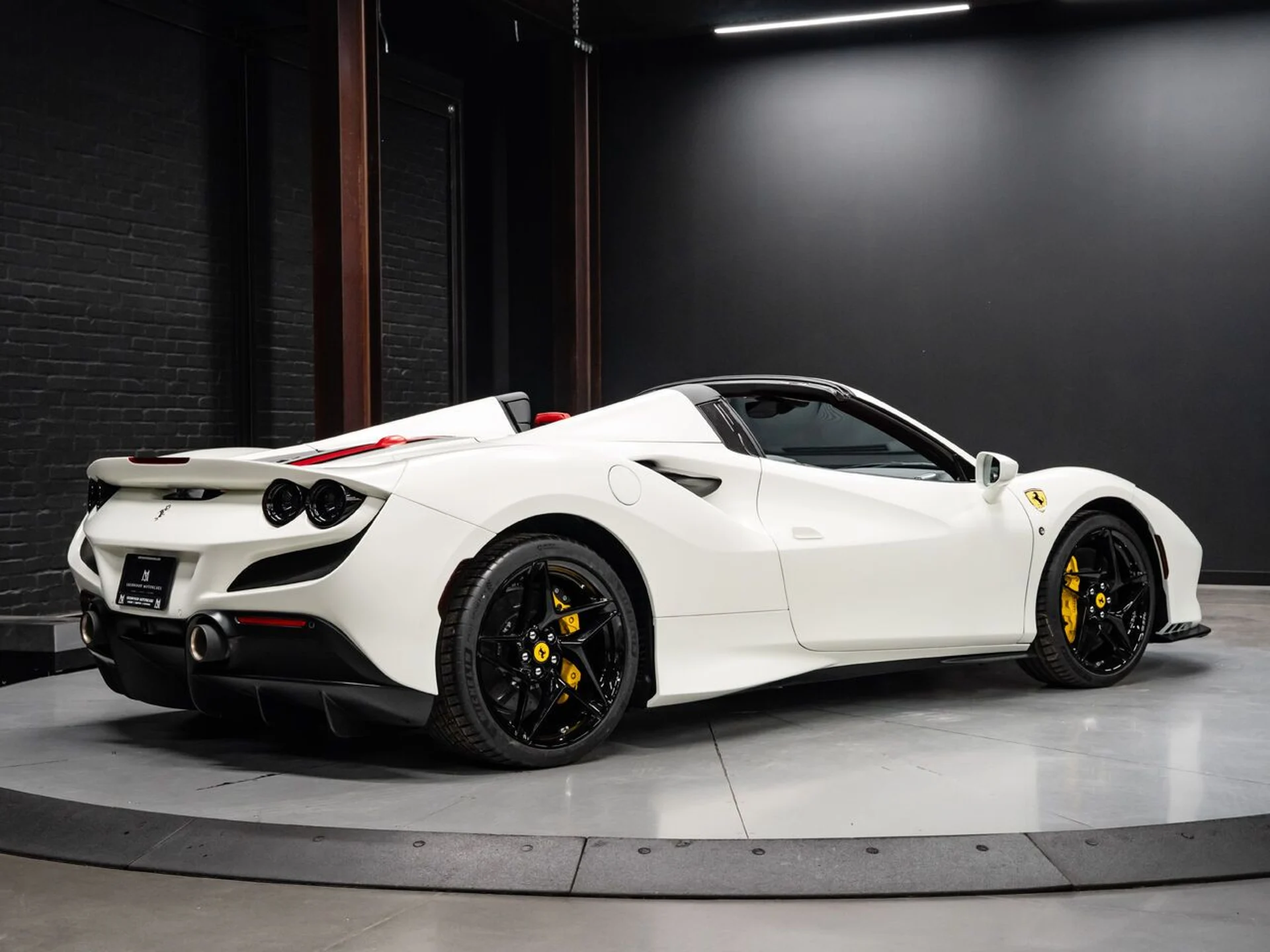 mph025_2022149008_ferrari_f8_spider_2022_feb00bd8fa