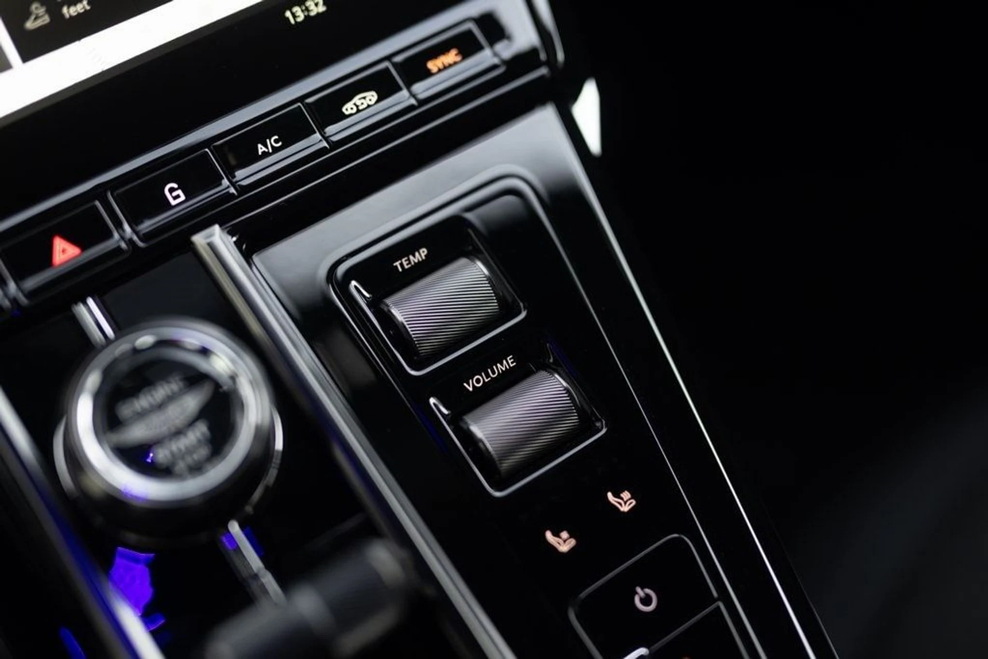 mph025_2023845023_34726d729854eeee119a0164e513637fx_a9f667f991