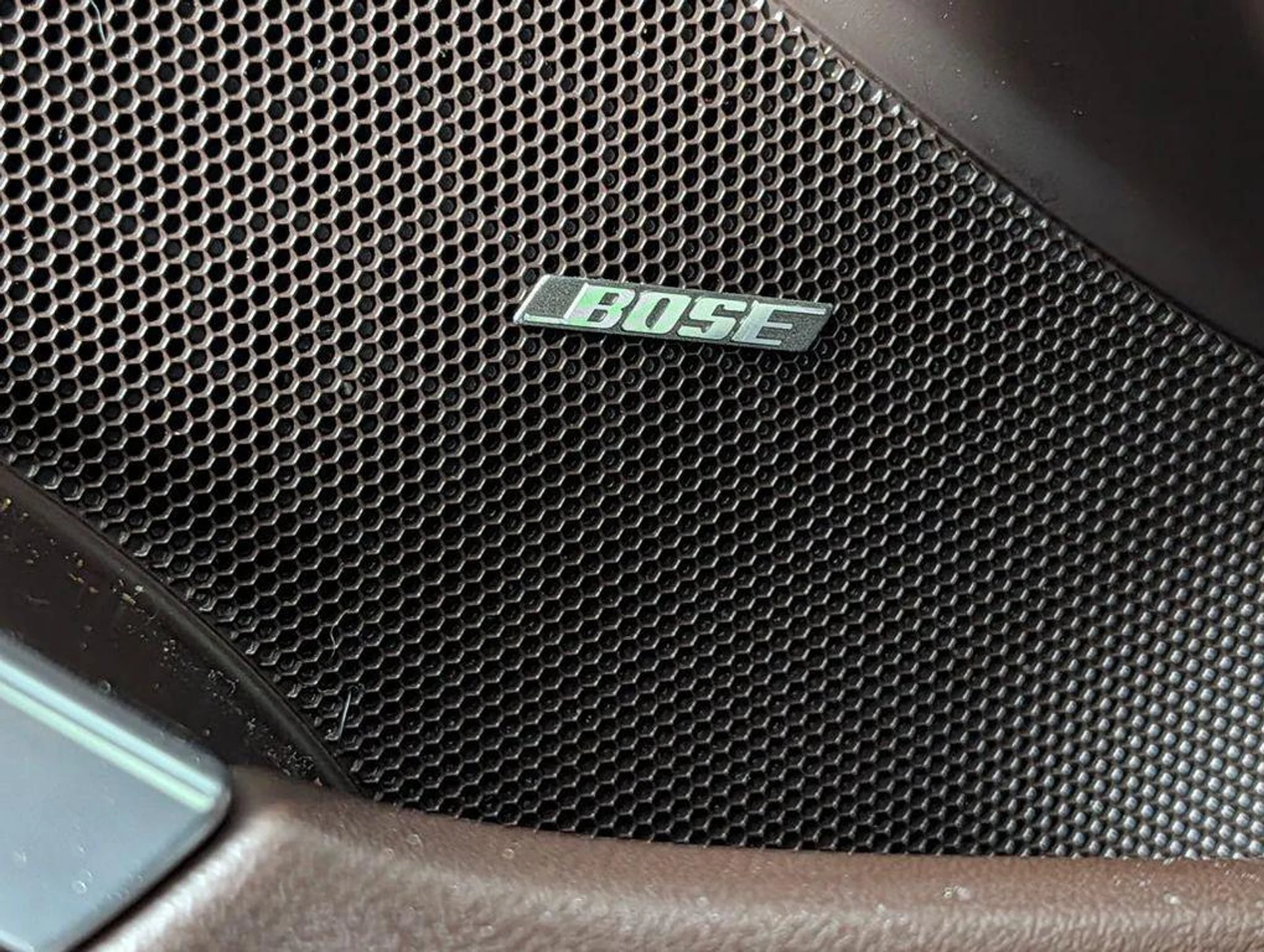 mph025_2028158653_B_Csm_W7spc_K85t_EJOKTU_2_Ixy_U_Na8_da592e10db