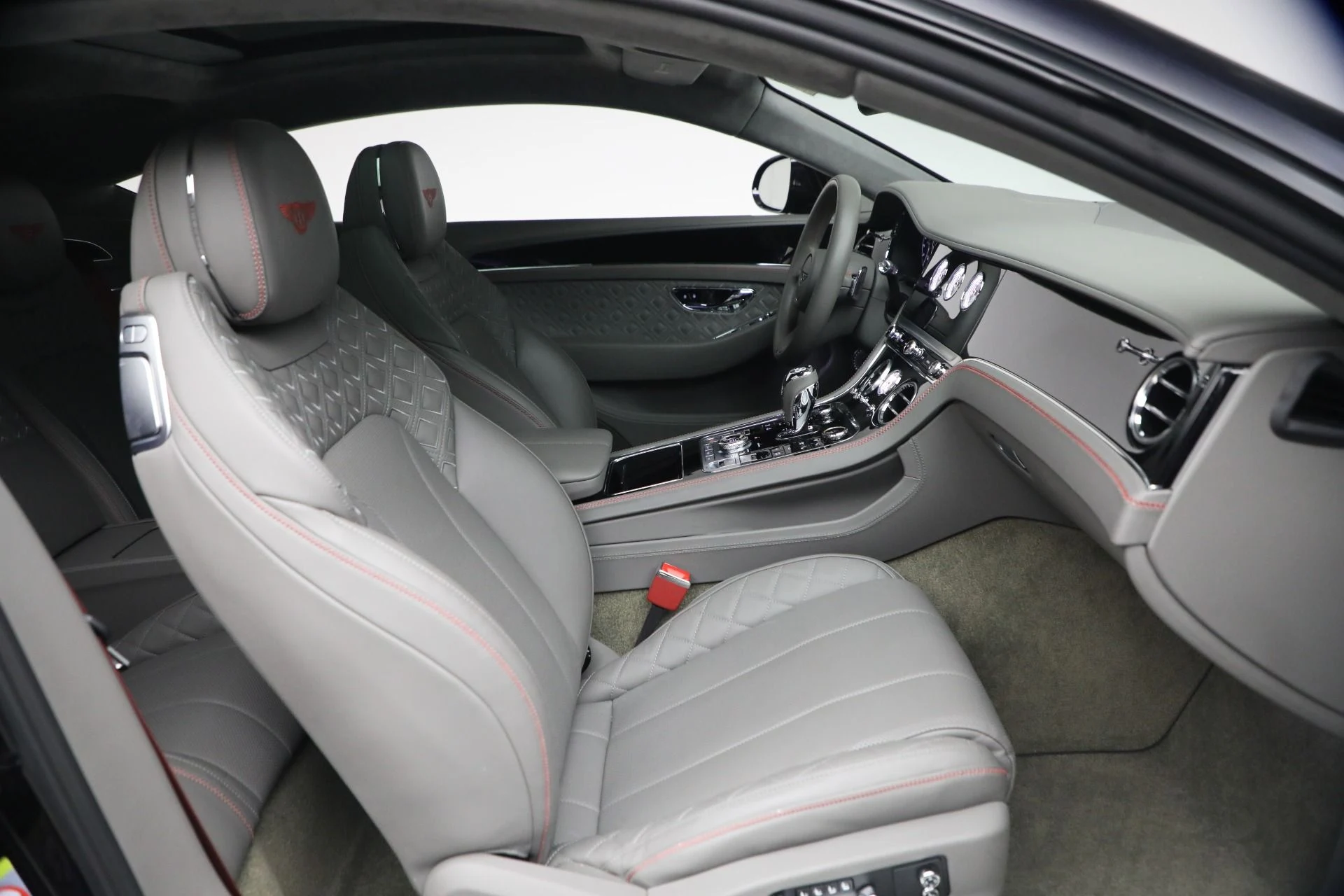 mph025_2029528312_Used_2022_Bentley_Continental_GT_V8_1770137307_76590d8eb0