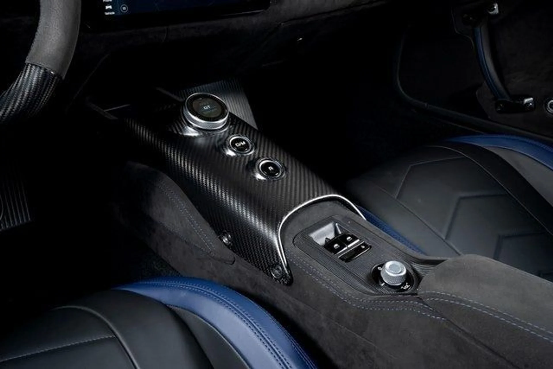 mph025_2031994792_a024965cb0d1b7fa2f2067bb55303ae1x_61b01602db