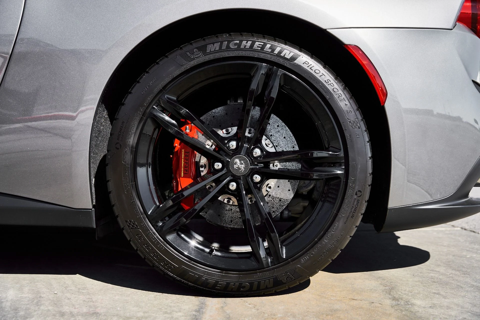 mph025_2032623332_Used_2020_Ferrari_GTC_4_Lusso_V12_1773162240_9a2a86905f