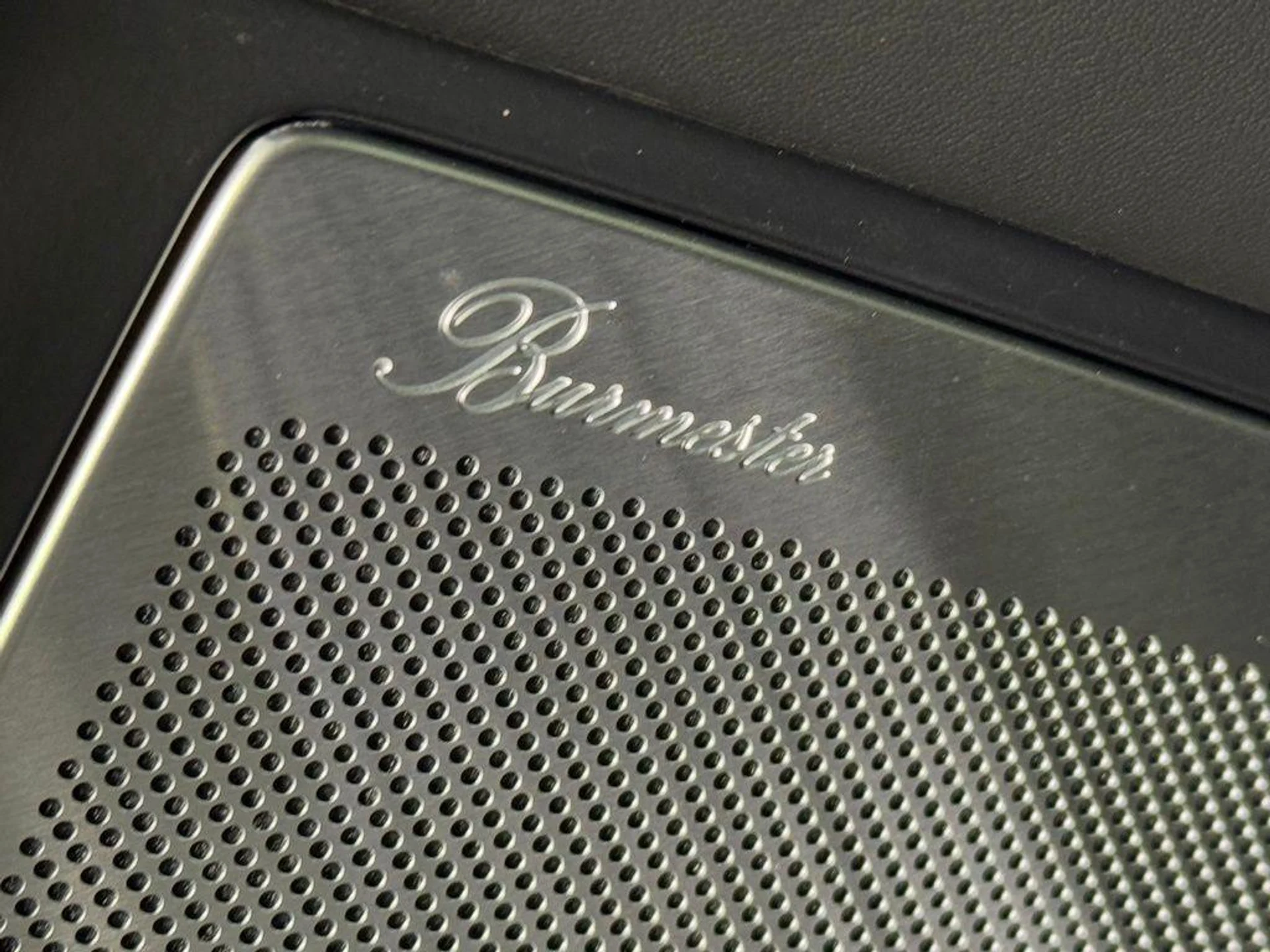 mph025_2041444573_ke_U7_N_Gk_CZ_2y_hu_PAA_8_HD_0_J_Risl_U_d9b964c0c7