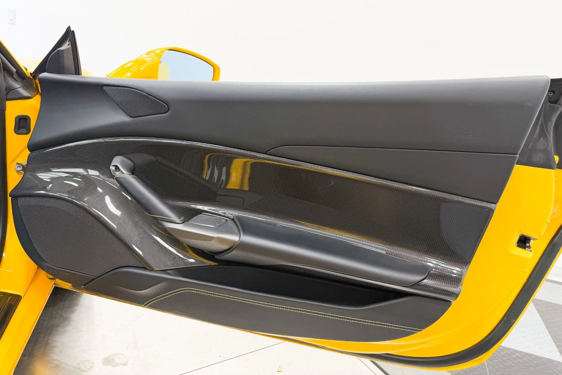 mph025_204248795_Used_2017_Ferrari_488_Spider_Carbon_Fiber_Racing_Seats_Extensive_Carbon_Fiber_1782928237_e95aefc589